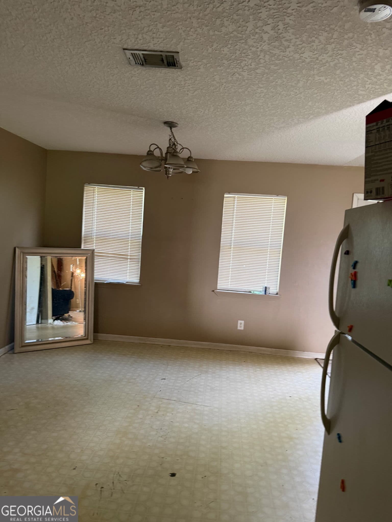 3 bedroom, 2 bathroom, 1,568 sq ft single family residence for sale at 1030 OTTO Circle, Douglas, GA 31535 — photo 3