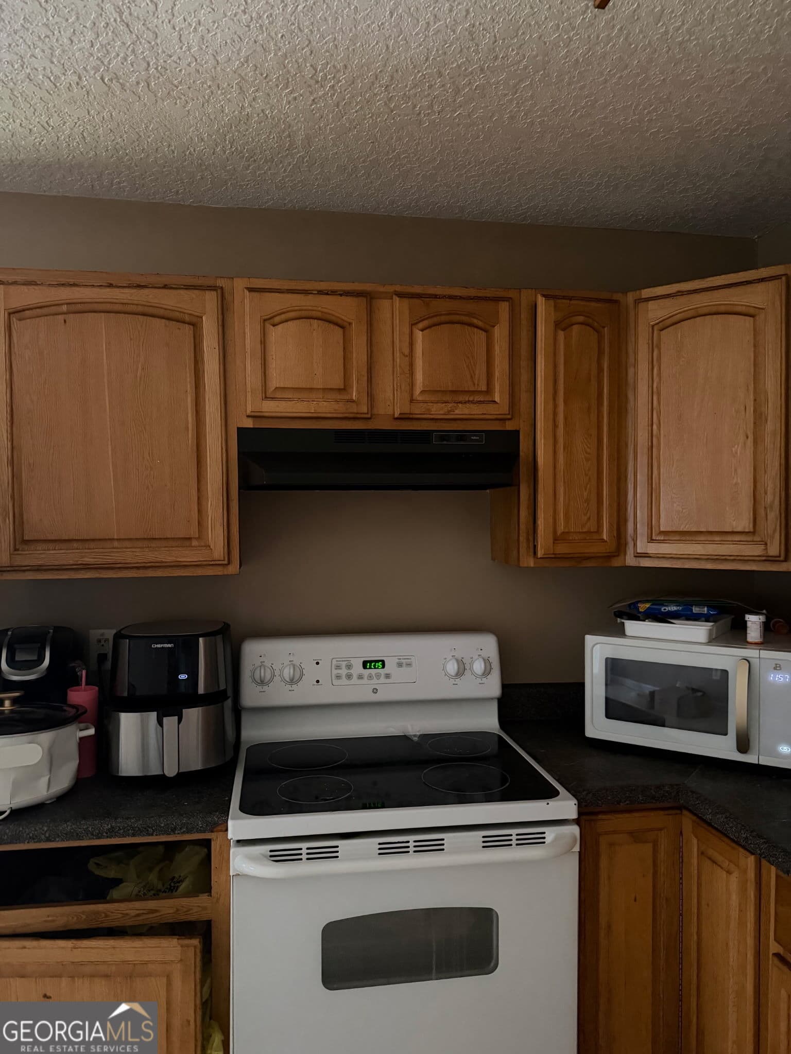 3 bedroom, 2 bathroom, 1,568 sq ft single family residence for sale at 1030 OTTO Circle, Douglas, GA 31535 — photo 4