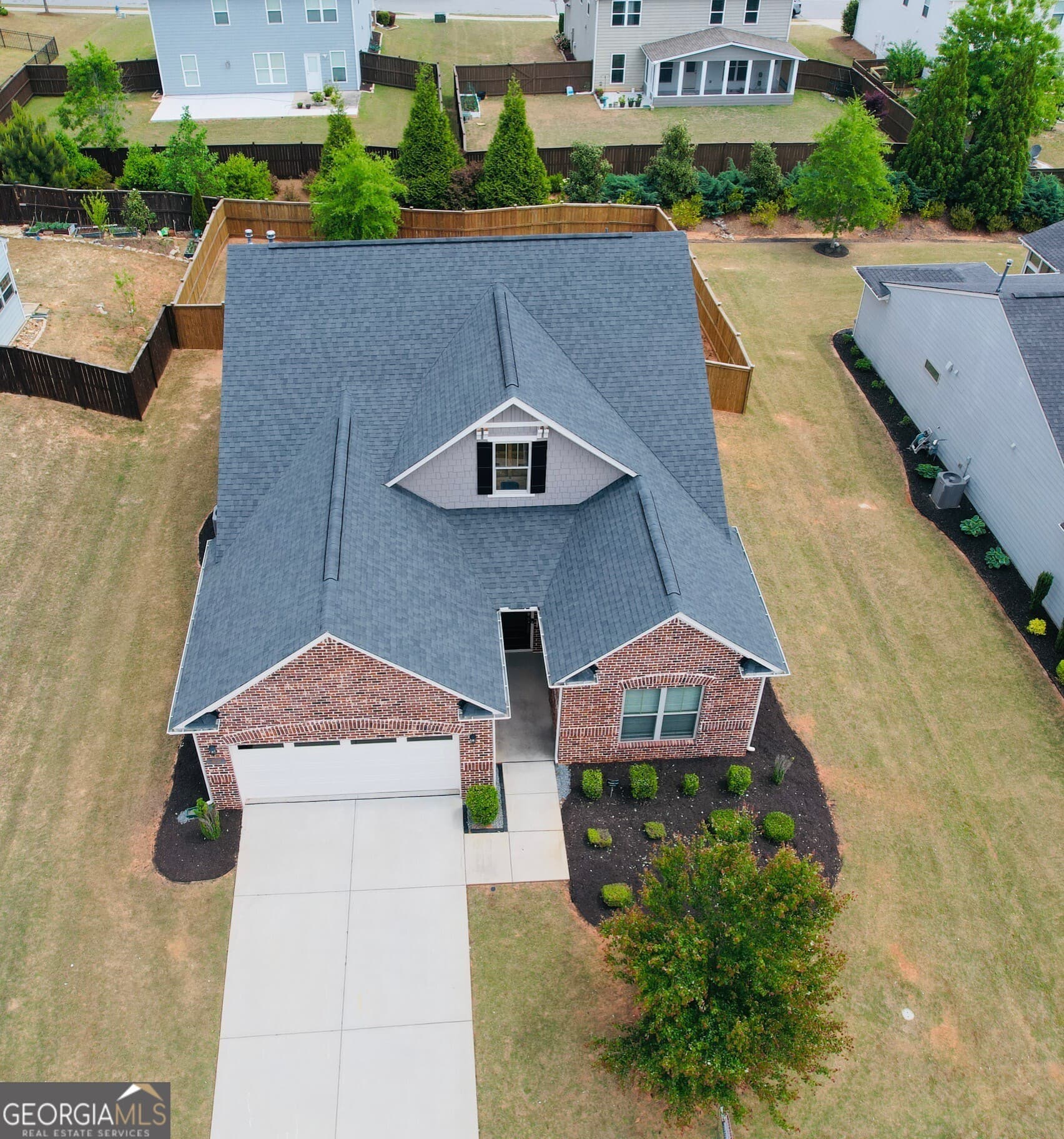 4 bedroom, 3 bathroom, 2,802 sq ft single family residence for sale at 406 Southbridge Pass, Peachtree City, GA 30269 — photo 6