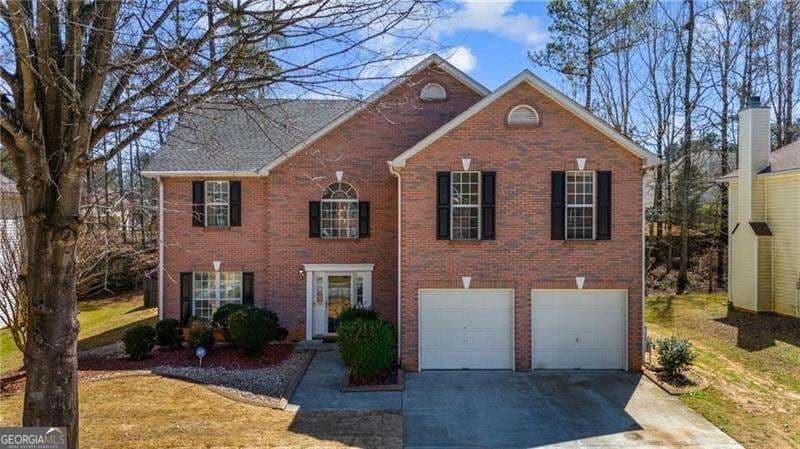5 bedroom, 2.5 bathroom, 2,972 sq ft single family residence for sale at 3521 Kittery Drive, Snellville, GA 30039 — photo 1 of 40