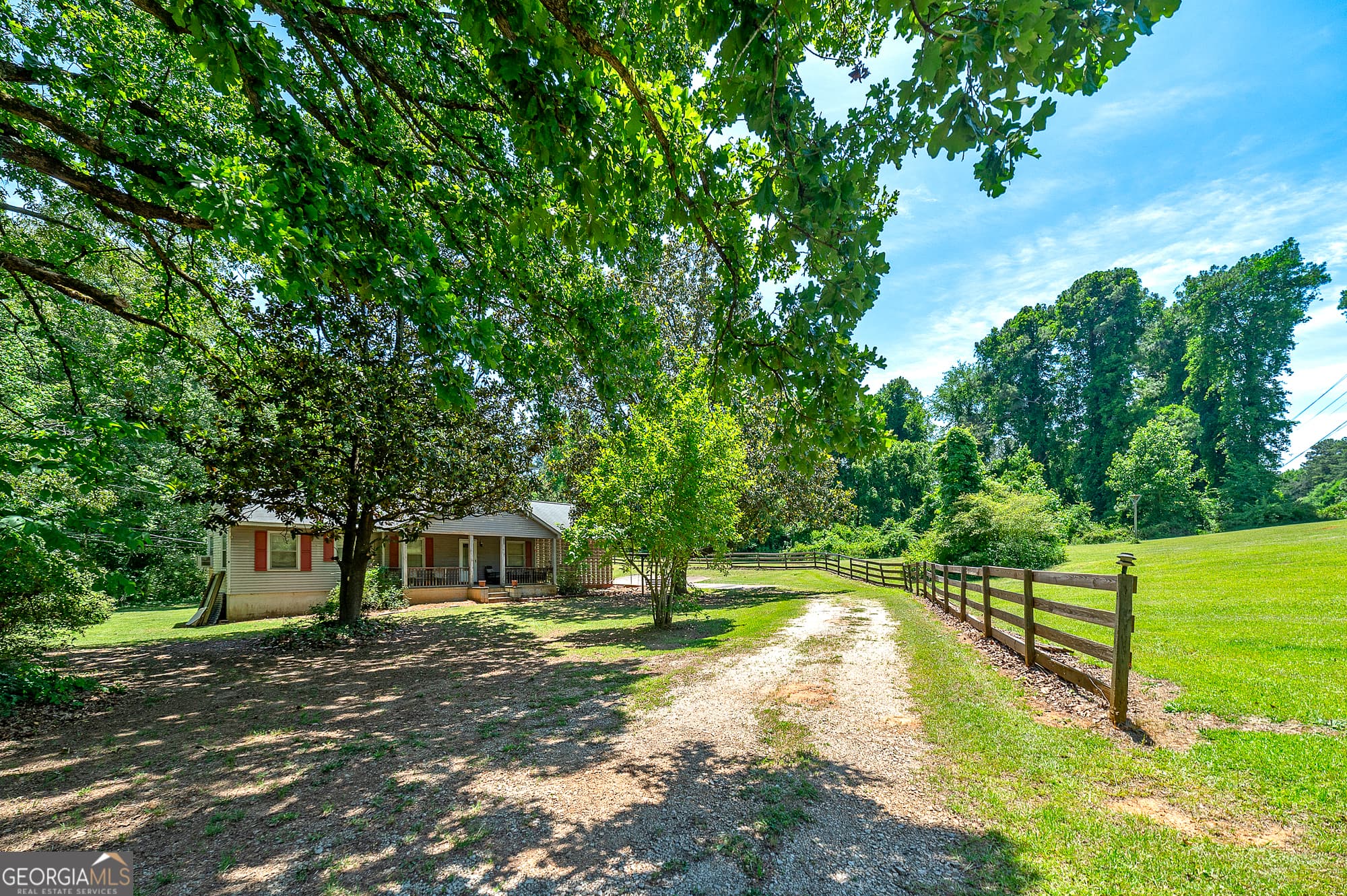 4 bedroom, 2 bathroom, 2,500 sq ft single family residence for sale at 2534 Highway 155, Mcdonough, GA 30252 — photo 8