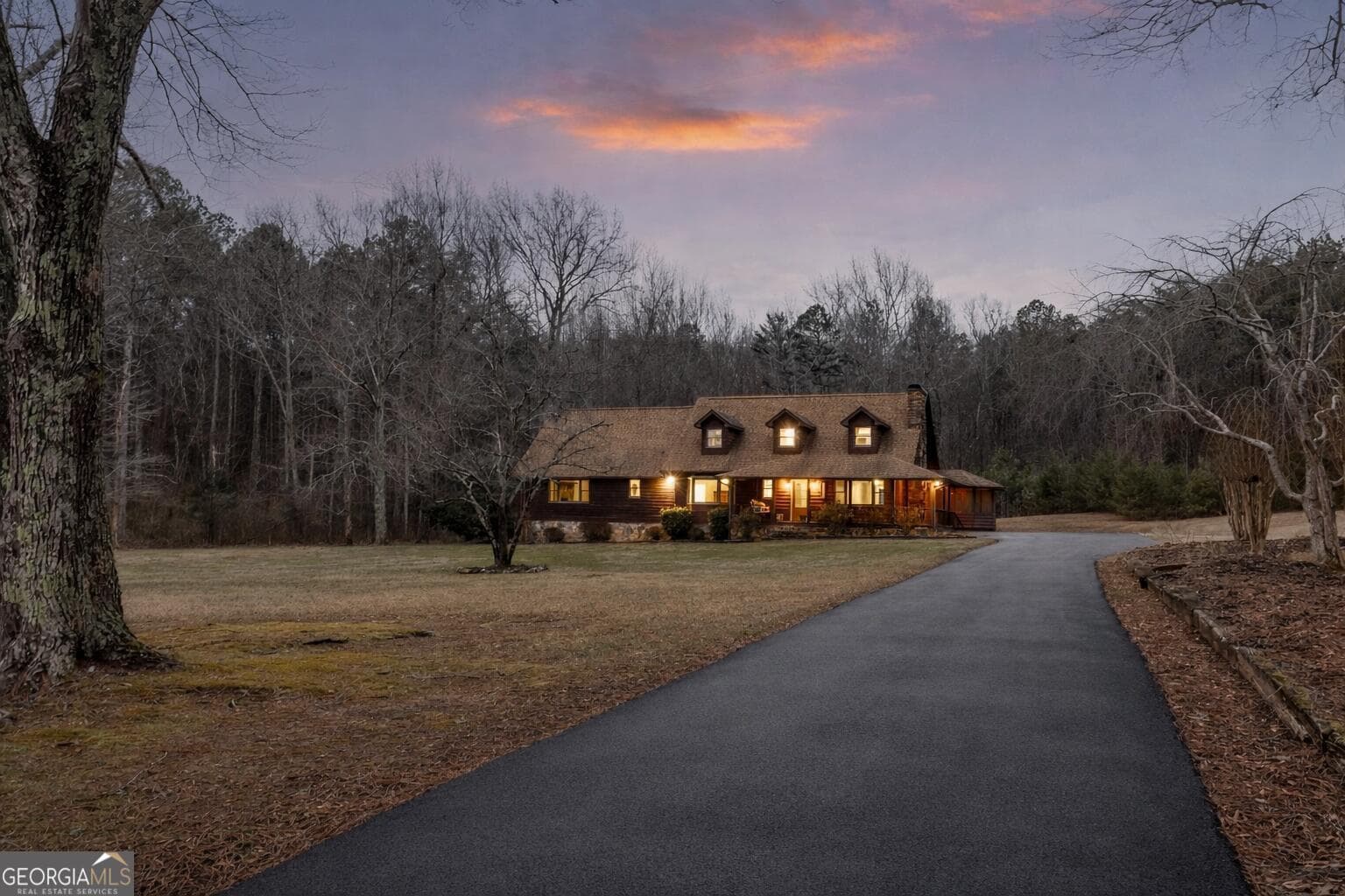 3 bedroom, 3 bathroom, 3,264 sq ft cabin,single family residence for sale at 446 Jamestown Road, Menlo, GA 30731