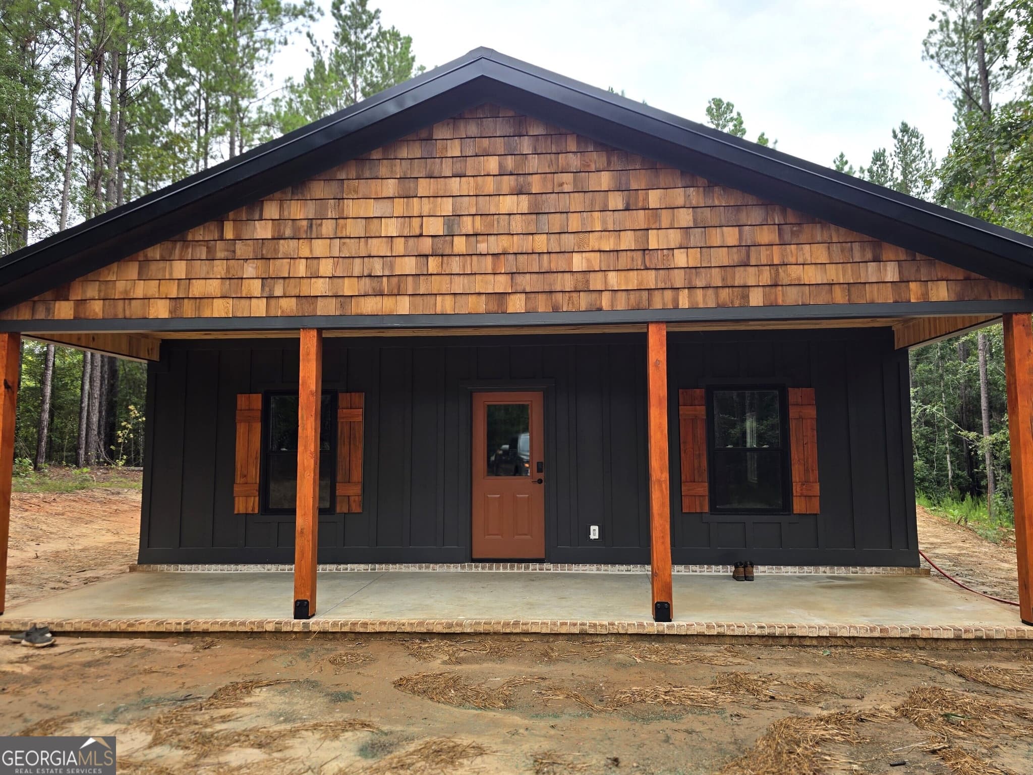 3 bedroom, 2.5 bathroom, 1,500 sq ft single family residence for sale at 1152 Clarks Bridge Road, Stapleton, GA 30823