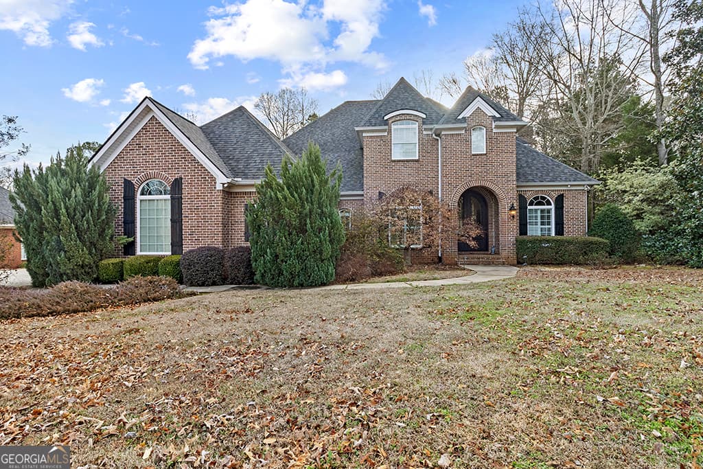 4 bedroom, 3.5 bathroom, 3,682 sq ft single family residence for sale at 203 Westchester Drive, Macon, GA 31210 — photo 2