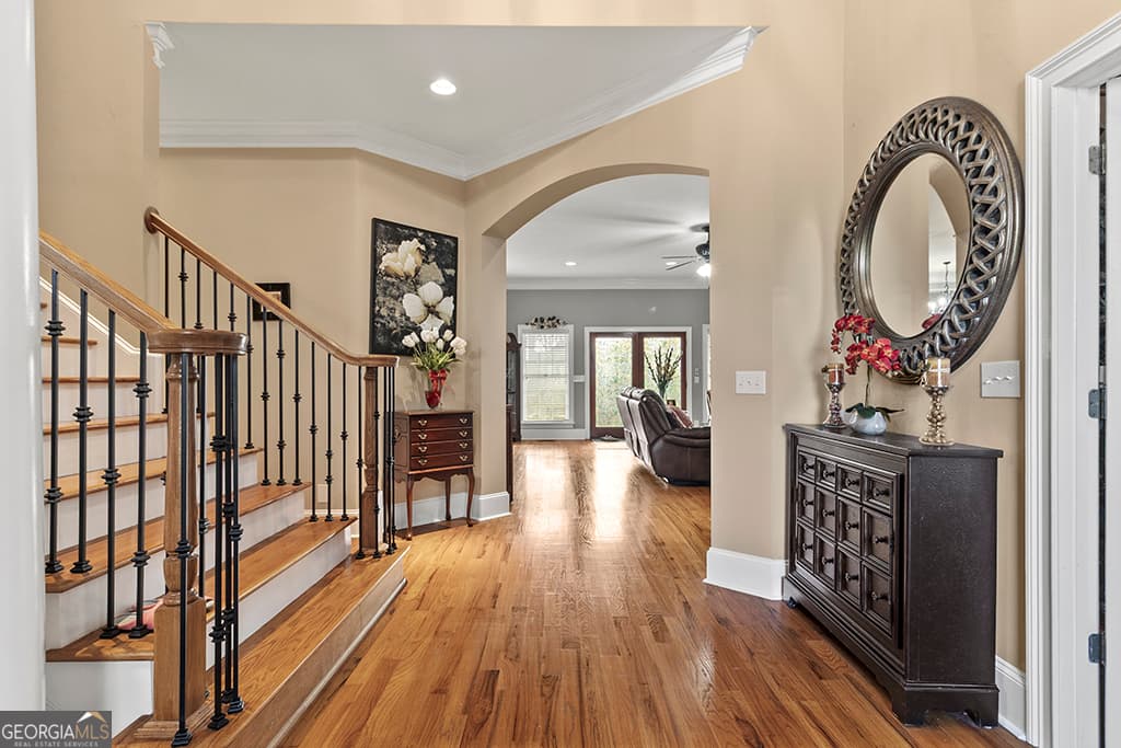 4 bedroom, 3.5 bathroom, 3,682 sq ft single family residence for sale at 203 Westchester Drive, Macon, GA 31210 — photo 6