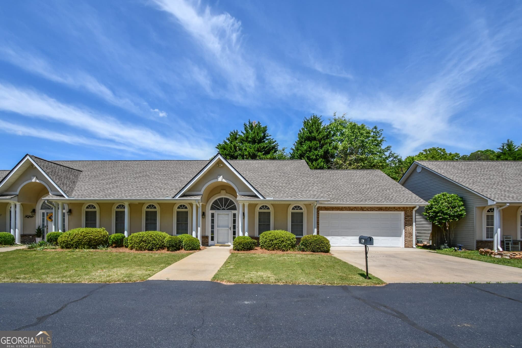 3 bedroom, 2 bathroom, 1,374 sq ft single family residence for sale at 129 Leyland Hills Drive, Clarkesville, GA 30523 — photo 2