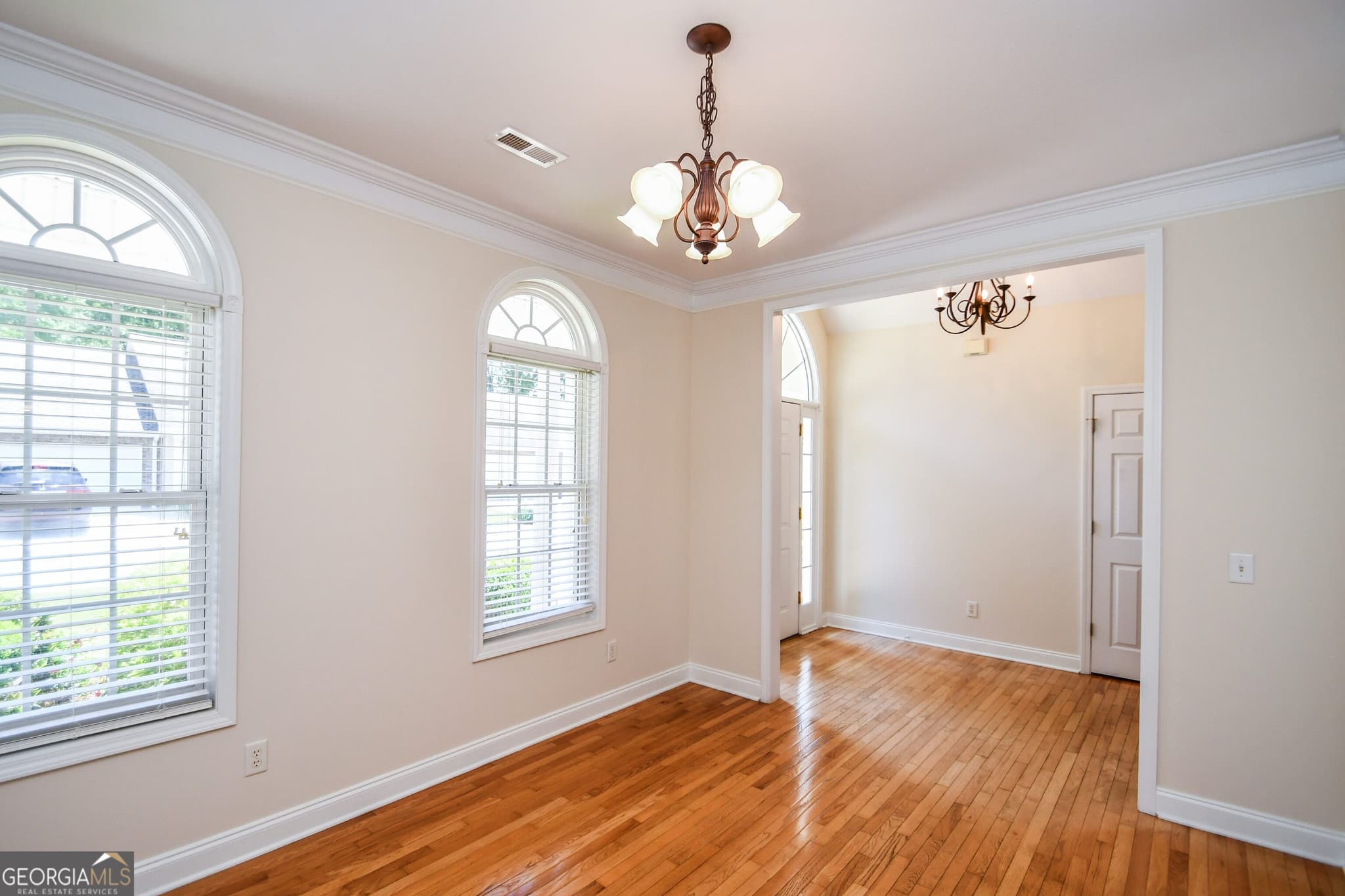 3 bedroom, 2 bathroom, 1,374 sq ft single family residence for sale at 129 Leyland Hills Drive, Clarkesville, GA 30523 — photo 7