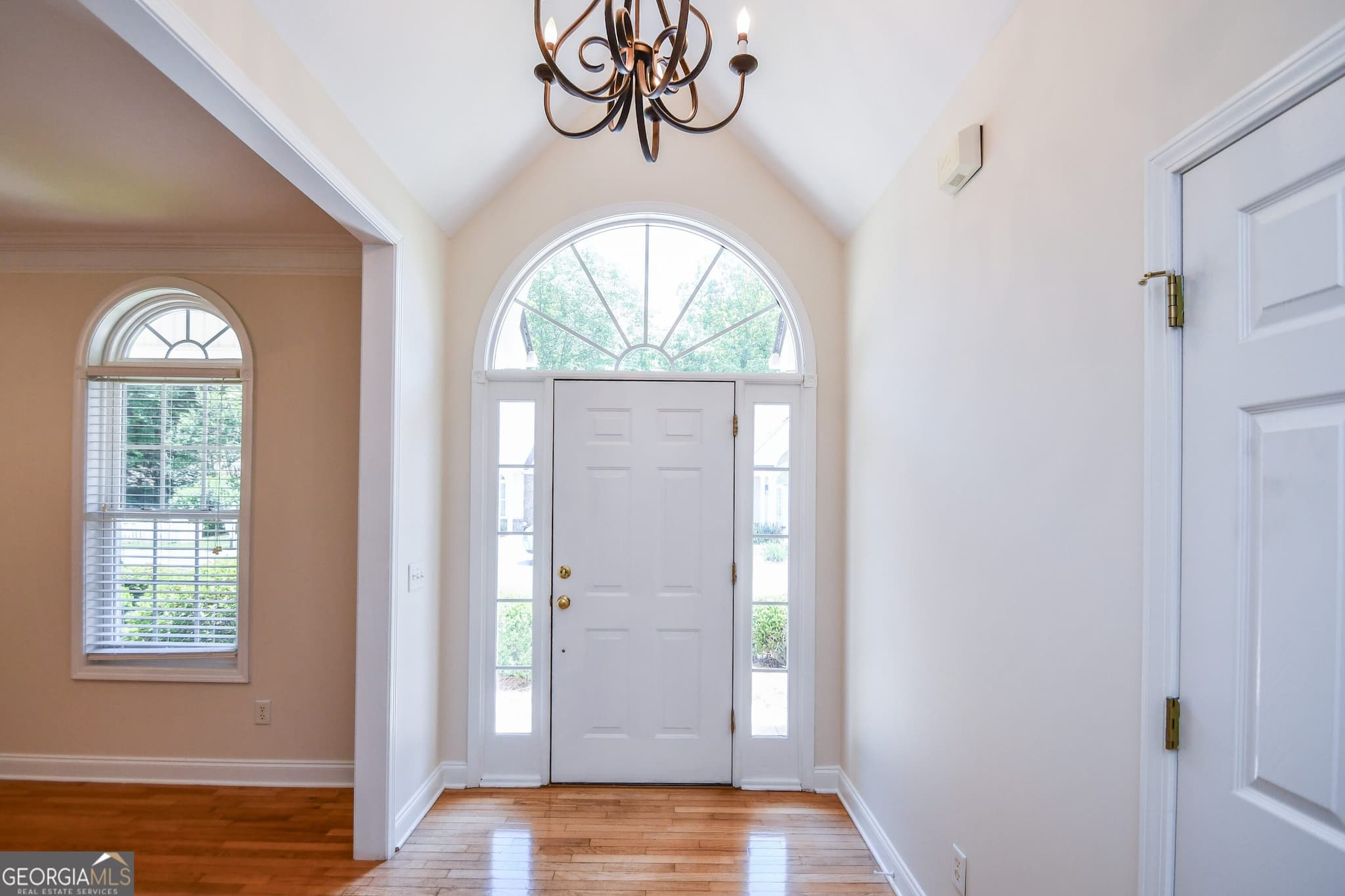 3 bedroom, 2 bathroom, 1,374 sq ft single family residence for sale at 129 Leyland Hills Drive, Clarkesville, GA 30523 — photo 5