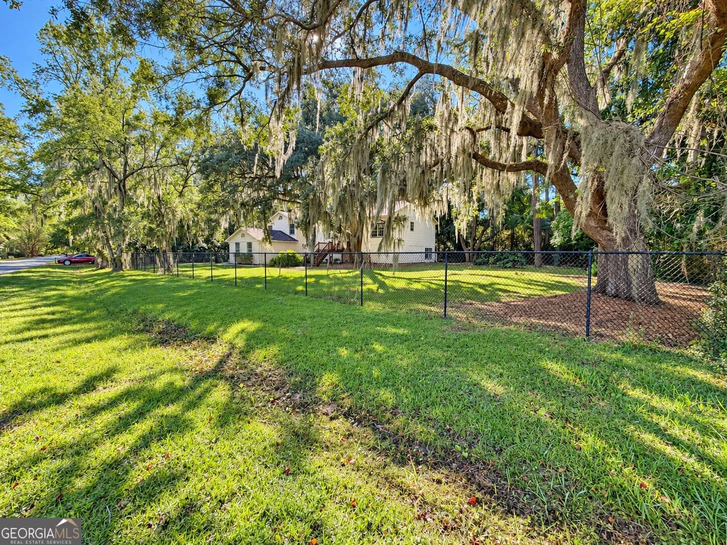 5 bedroom, 4 bathroom, 3,292 sq ft single family residence for sale at 72 Marsh Oak Drive, Brunswick, GA 31520 — photo 2