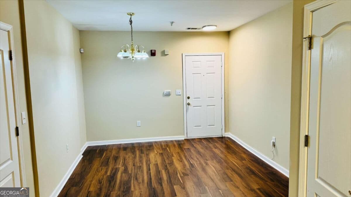 3 bedroom, 2 bathroom, 1,128 sq ft condominium for rent at 7712 AUTRY Circle 601, Douglasville, GA 30134 for $1,700 a month