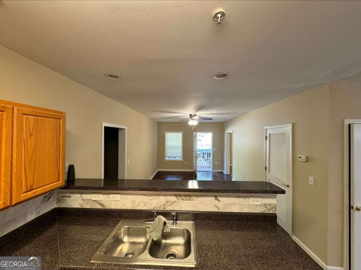 3 bedroom, 2 bathroom, 1,128 sq ft condominium for rent at 7712 AUTRY Circle 601, Douglasville, GA 30134 for $1,700 a month — photo 4