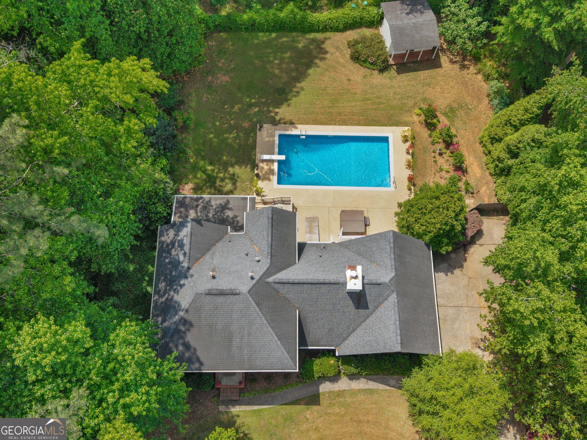 4 bedroom, 3 bathroom, 4,000 sq ft single family residence for sale at 8601 N Shore Drive, Jonesboro, GA 30236 — photo 5