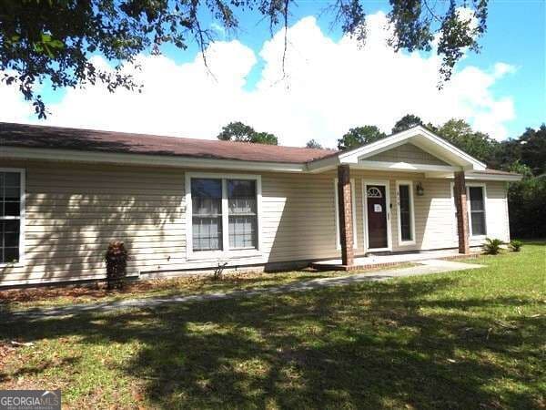 3 bedroom, 2 bathroom, 1,846 sq ft single family residence for sale at 618 Madison Drive, Hinesville, GA 31313 — photo 2