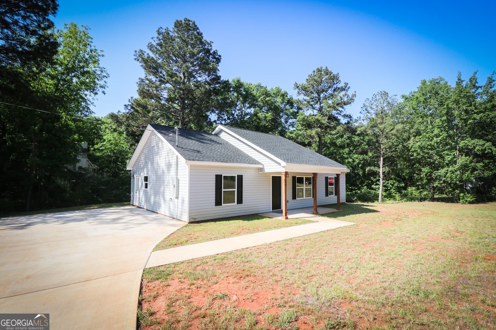 3 bedroom, 2 bathroom, 1,380 sq ft single family residence under contract at 101 Alexandria Way, Thomaston, GA 30286 — photo 6