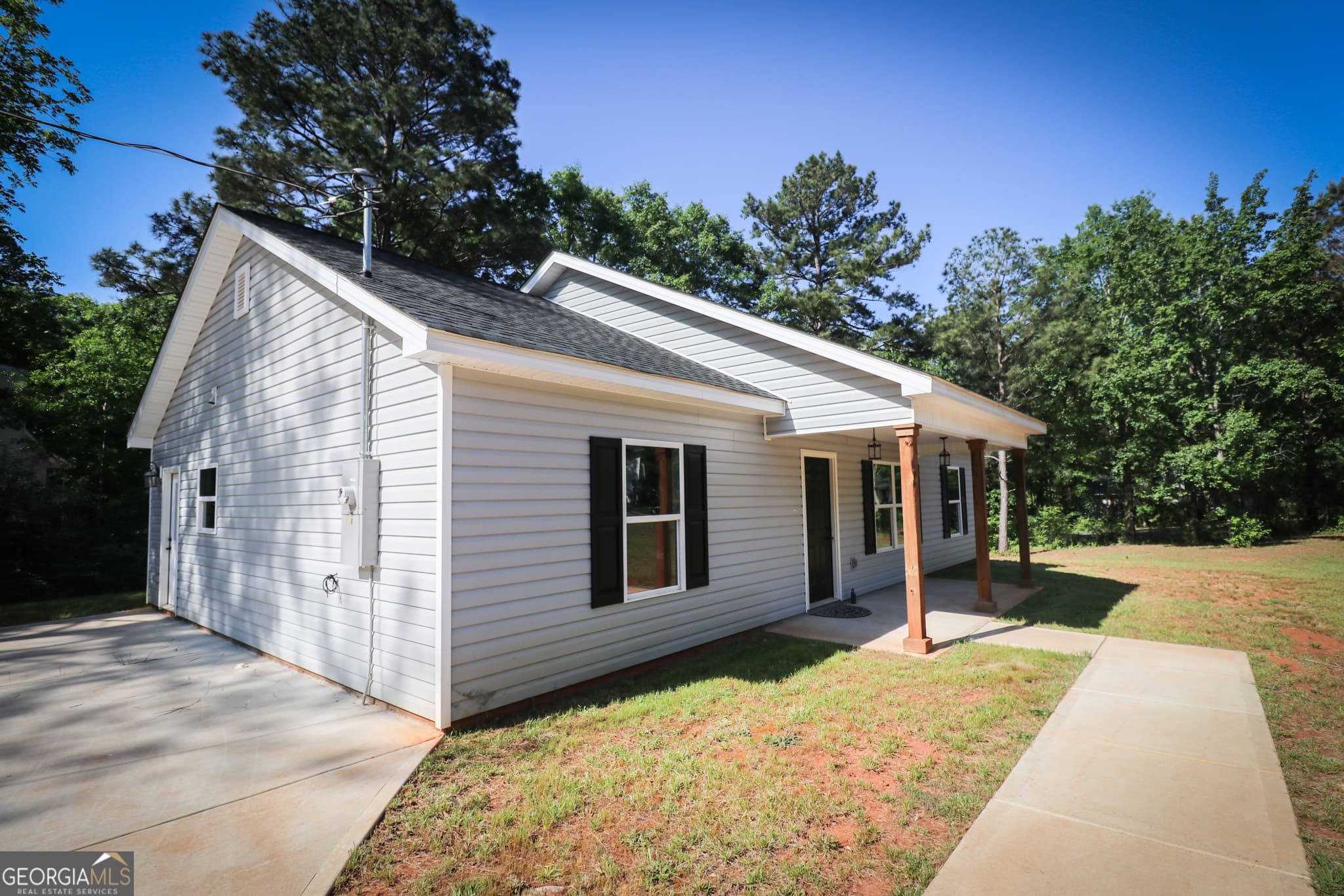 3 bedroom, 2 bathroom, 1,380 sq ft single family residence under contract at 101 Alexandria Way, Thomaston, GA 30286 — photo 7