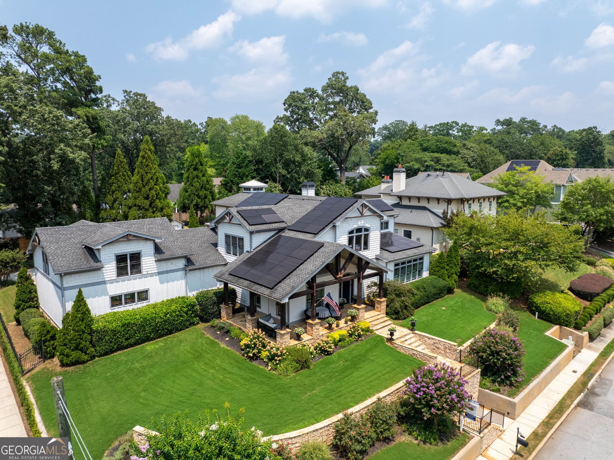 7 bedroom, 6.5 bathroom, 6,024 sq ft single family residence for sale at 2019 Cambridge Avenue, College Park, GA 30337 — photo 6