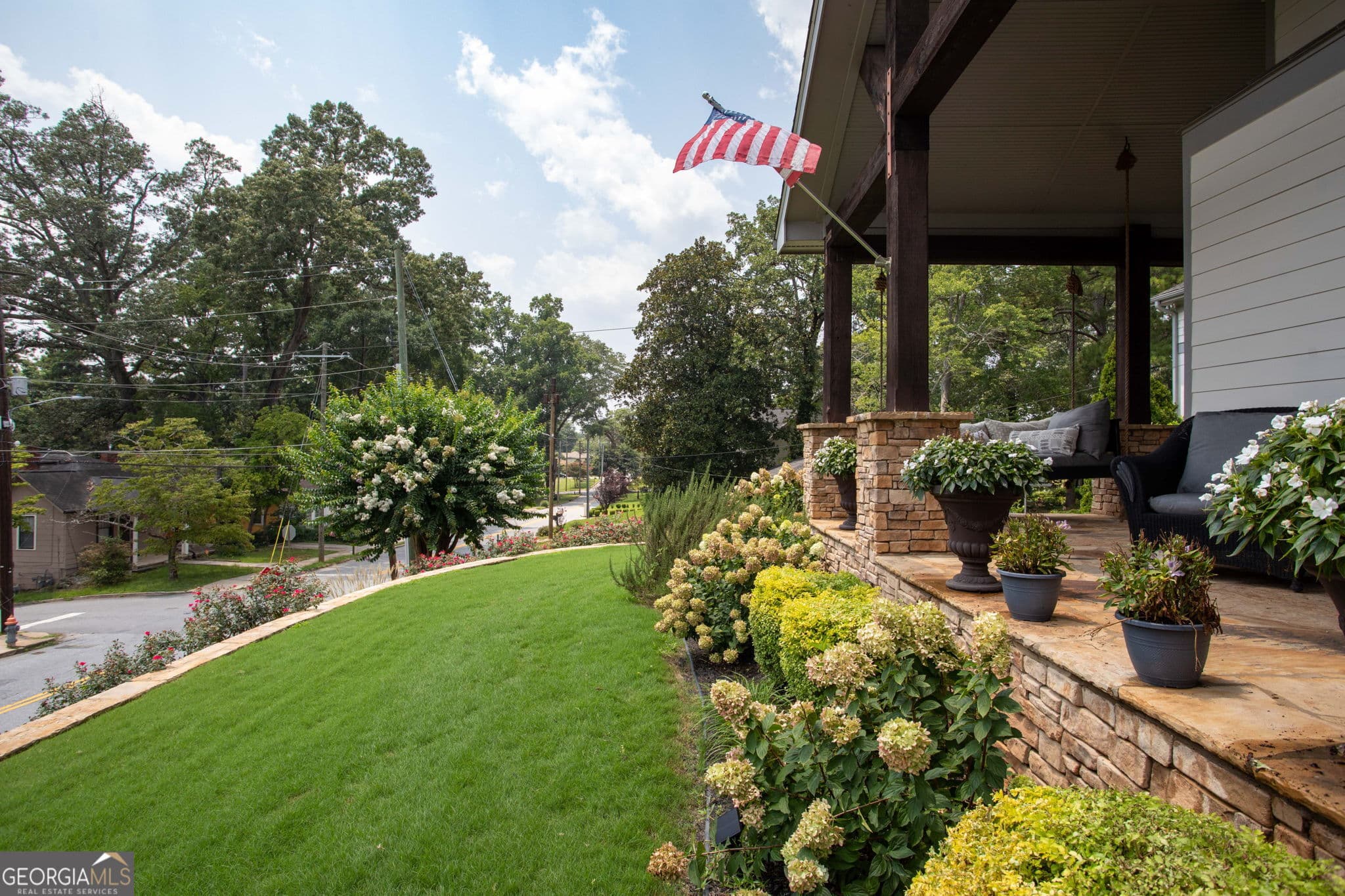 7 bedroom, 6.5 bathroom, 6,024 sq ft single family residence for sale at 2019 Cambridge Avenue, College Park, GA 30337 — photo 4