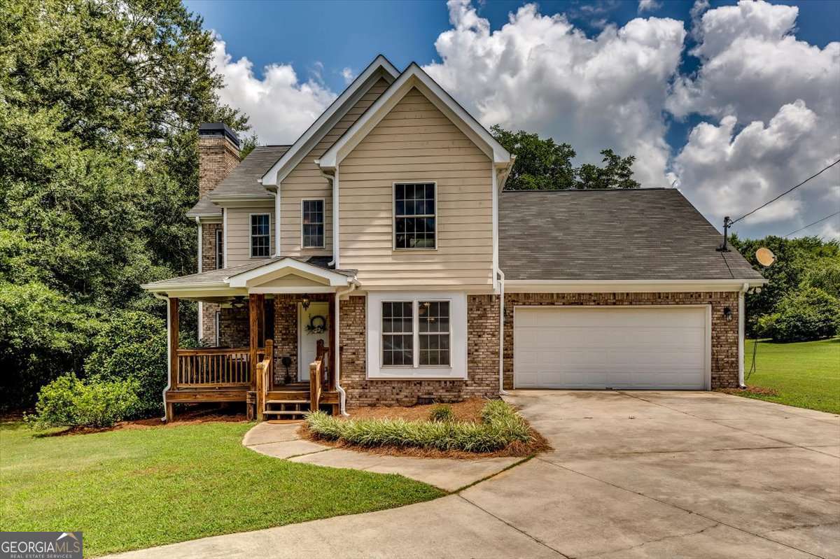 3 bedroom, 3 bathroom, 2,796 sq ft single family residence for sale at 4200 Union Church Road, Mcdonough, GA 30252 — photo 1 of 41