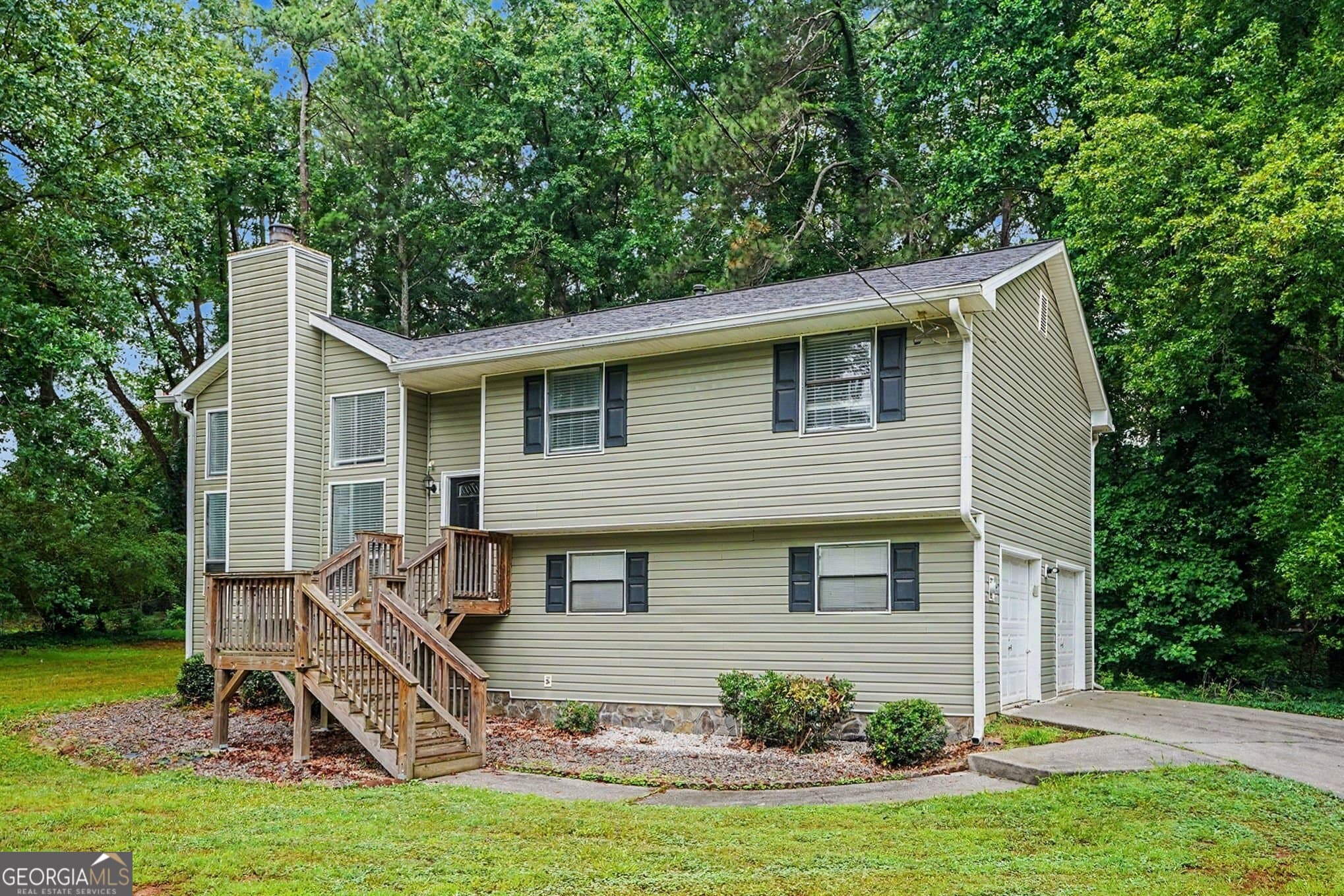 3 bedroom, 2.5 bathroom, 3,206 sq ft single family residence for sale at 2311 Weatherly Court, Jonesboro, GA 30236 — photo 3
