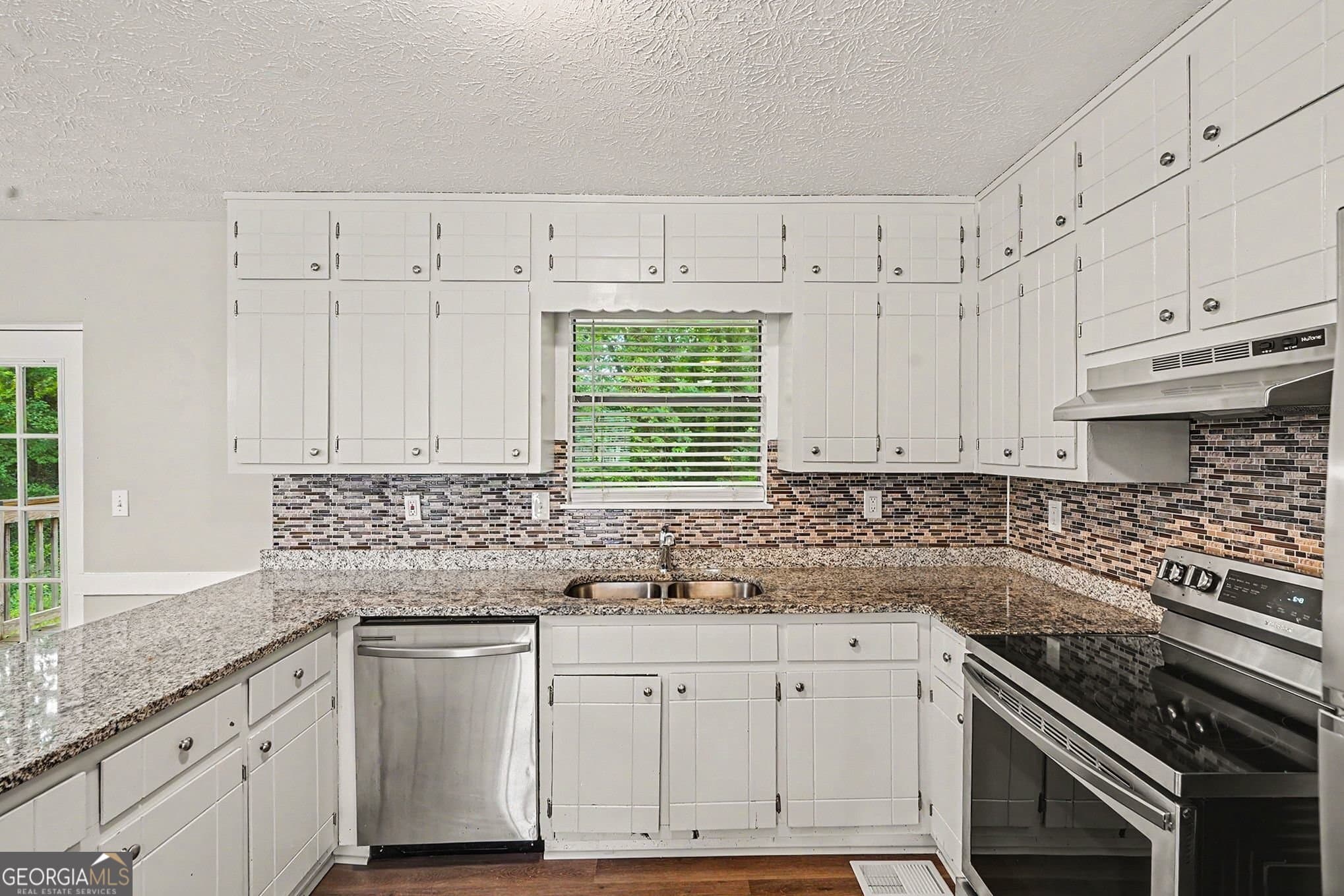 3 bedroom, 2.5 bathroom, 3,206 sq ft single family residence for sale at 2311 Weatherly Court, Jonesboro, GA 30236 — photo 8