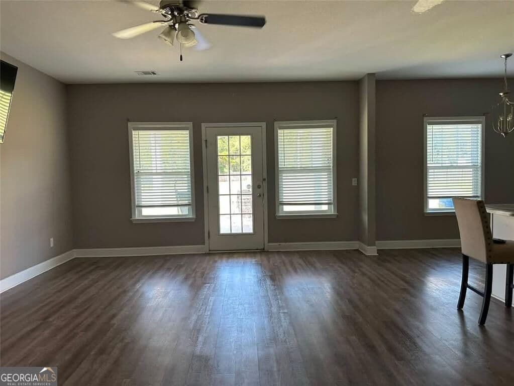 3 bedroom, 2 bathroom, 1,602 sq ft single family residence for sale at 409 Pivot Point, Statesboro, GA 30458 — photo 3