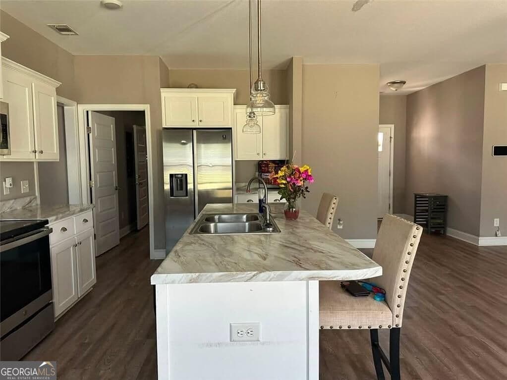 3 bedroom, 2 bathroom, 1,602 sq ft single family residence for sale at 409 Pivot Point, Statesboro, GA 30458 — photo 5