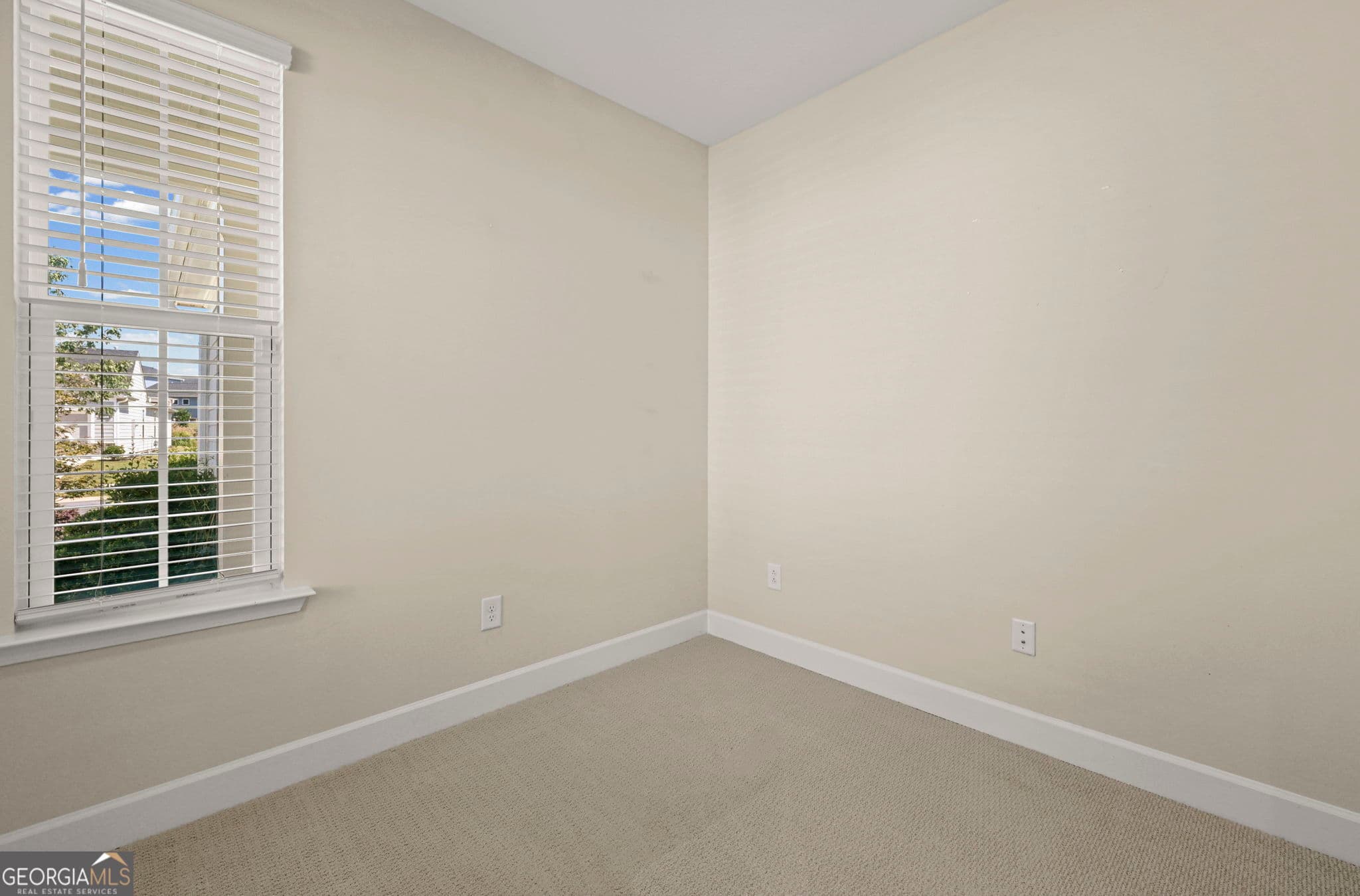 3 bedroom, 2 bathroom, 1,595 sq ft single family residence for sale at 156 Alcovy Court, Griffin, GA 30223 — photo 6