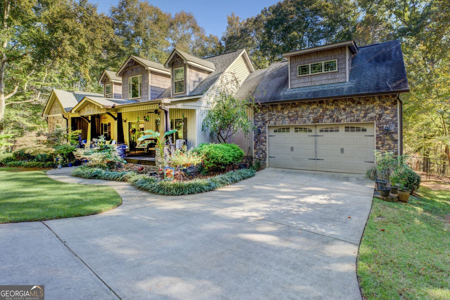 5 bedroom, 3.5 bathroom, 4,130 sq ft single family residence for sale at 613 Van Morrison Road, Monticello, GA 31064 — photo 5
