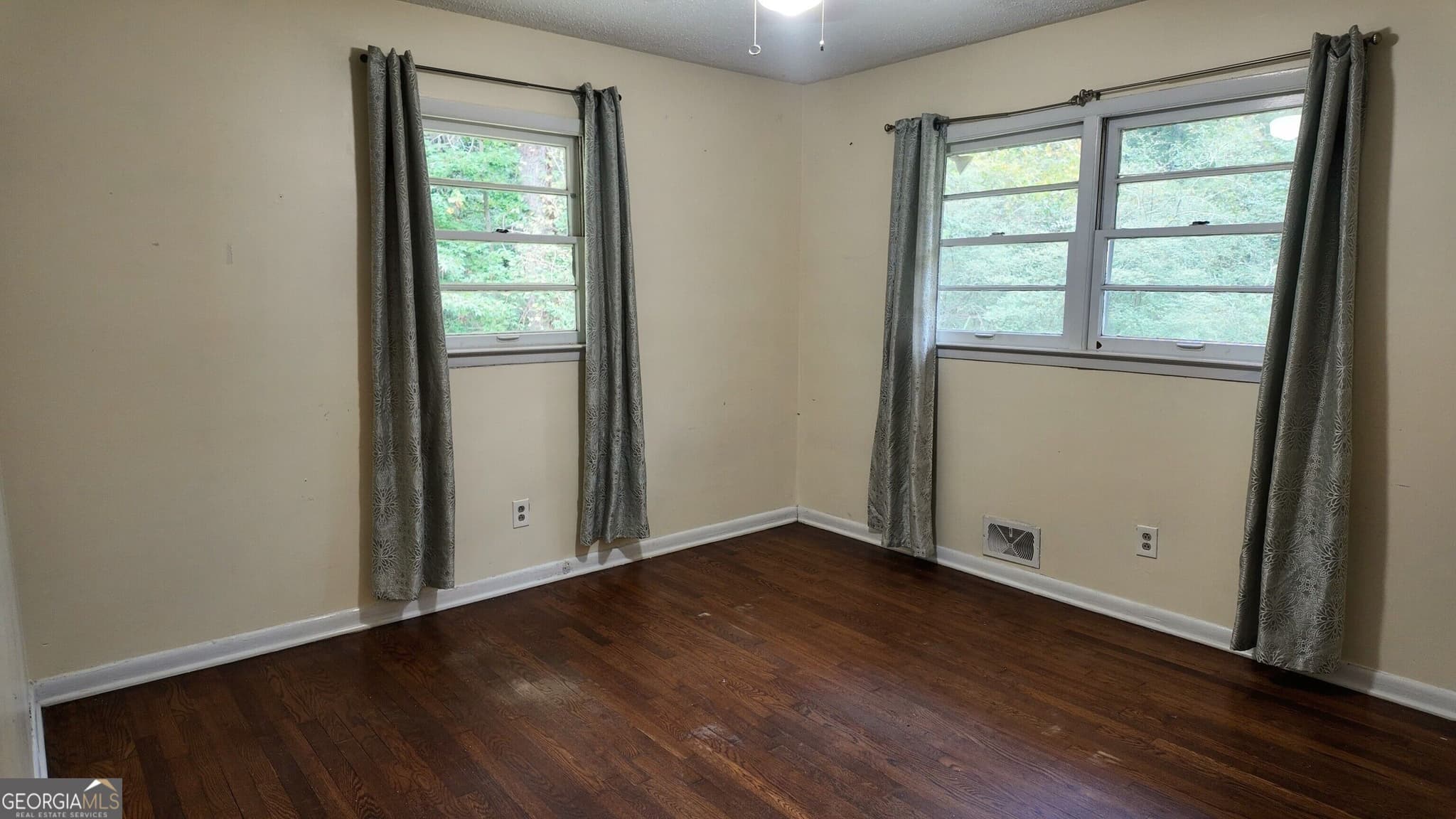 3 bedroom, 1.5 bathroom, 1,196 sq ft single family residence for sale at 3831 Braswell Circle, Austell, GA 30106 — photo 9