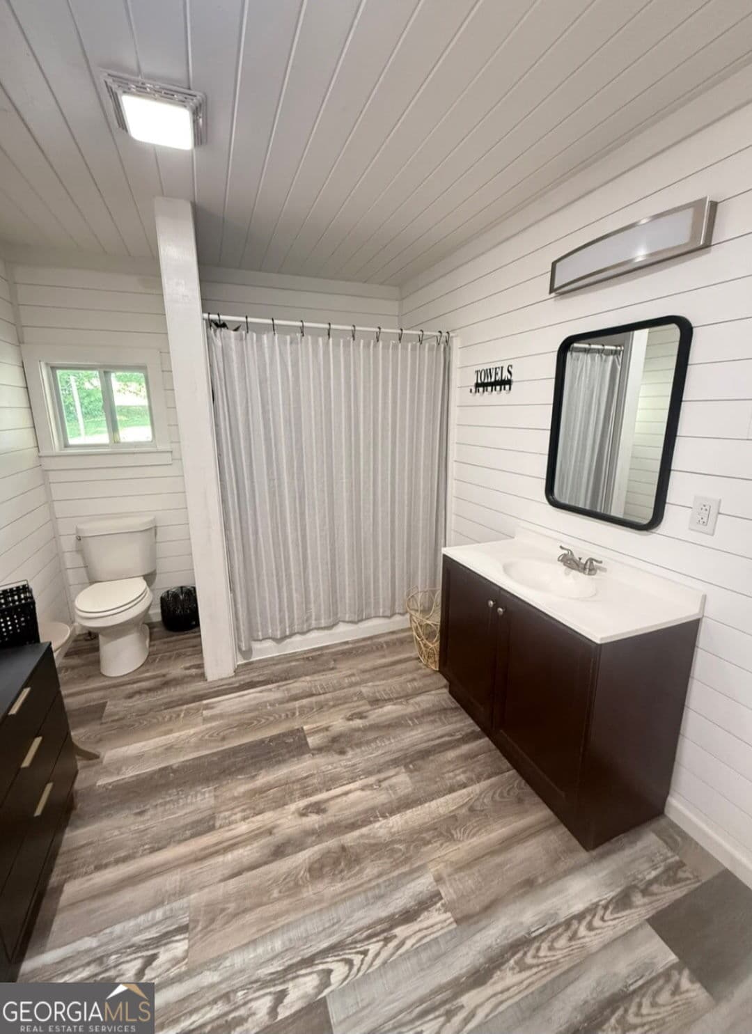3 bedroom, 2 bathroom, 1,476 sq ft single family residence for sale at 39 Chestnut Street, Trion, GA 30753 — photo 9