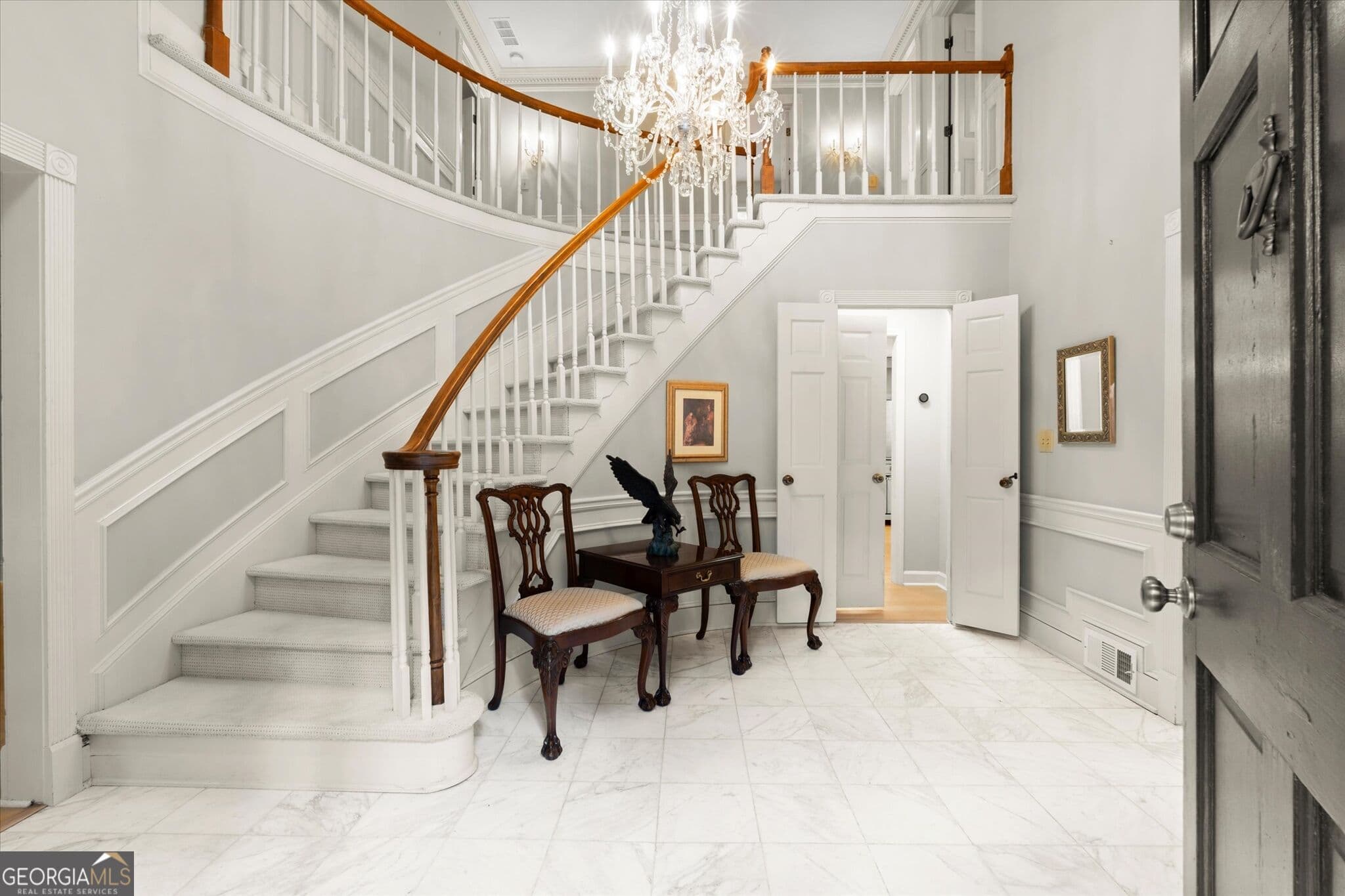4 bedroom, 3.5 bathroom, 4,100 sq ft single family residence for rent at 7620 Ball Mill Road, Sandy Springs, GA 30350 for $4,000 a month — photo 3