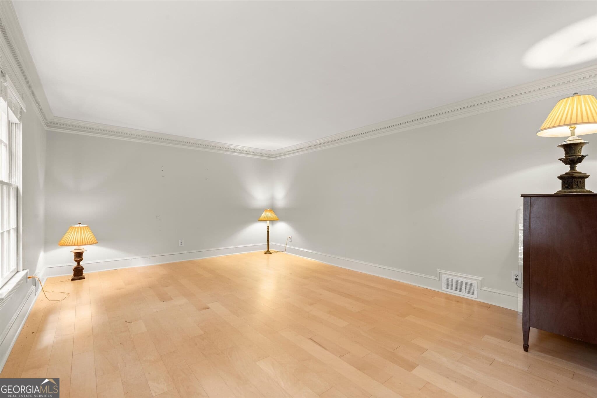 4 bedroom, 3.5 bathroom, 4,100 sq ft single family residence for rent at 7620 Ball Mill Road, Sandy Springs, GA 30350 for $4,000 a month — photo 5