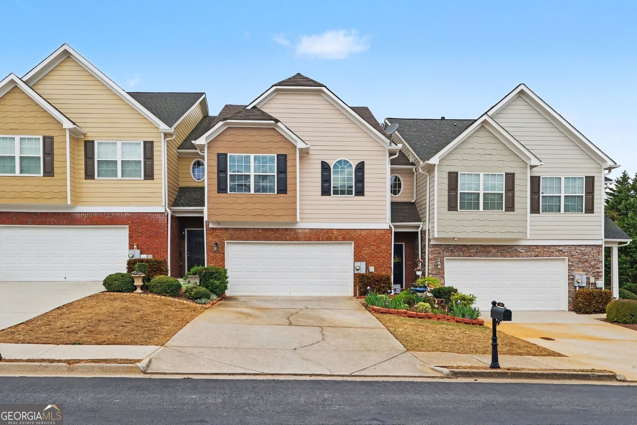 2 bedroom, 2.5 bathroom, 2,341 sq ft townhouse for sale at 136 Meeting Place Road, Lawrenceville, GA 30044 — photo 8