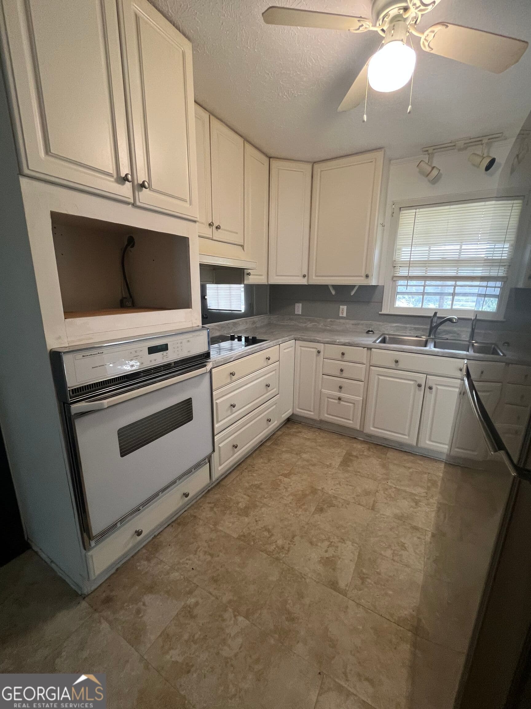 3 bedroom, 2 bathroom, 1,444 sq ft single family residence for rent at 6570 Jones Road, South Fulton, GA 30349 for $1,850 a month — photo 5