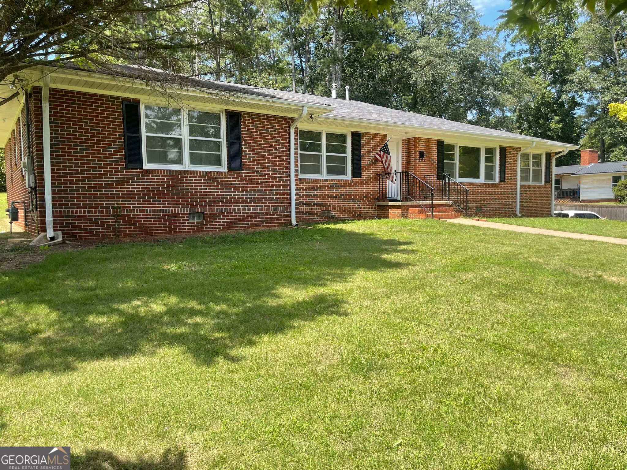 4 bedroom, 2 bathroom, 2,725 sq ft single family residence for sale at 103 Crestview, Valley, AL 36854 — photo 3