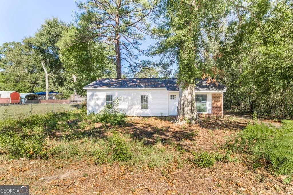 3 bedroom, 1.5 bathroom, 1,000 sq ft single family residence for sale at 2991 Deeb Drive, Macon, GA 31206 — photo 3