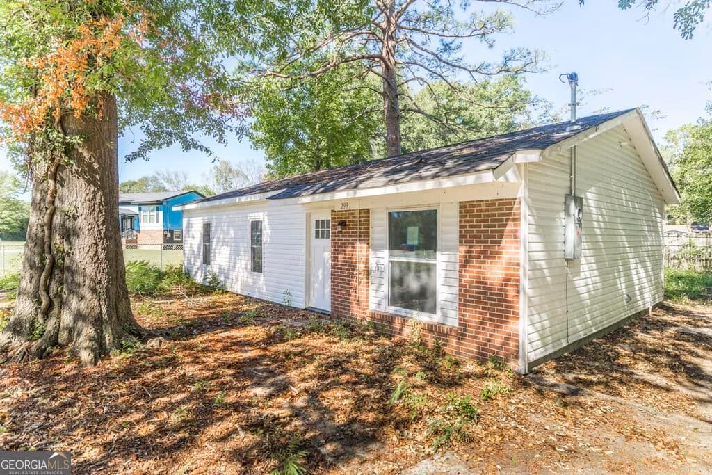3 bedroom, 1.5 bathroom, 1,000 sq ft single family residence for sale at 2991 Deeb Drive, Macon, GA 31206 — photo 1 of 25