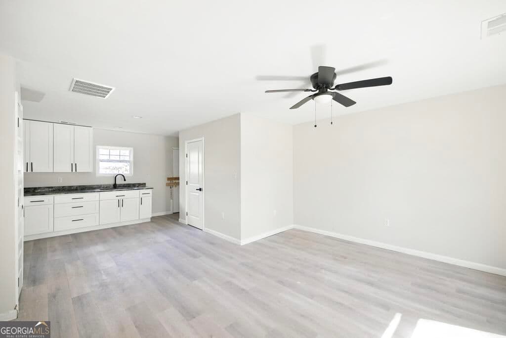 3 bedroom, 1.5 bathroom, 1,000 sq ft single family residence for sale at 2991 Deeb Drive, Macon, GA 31206 — photo 8