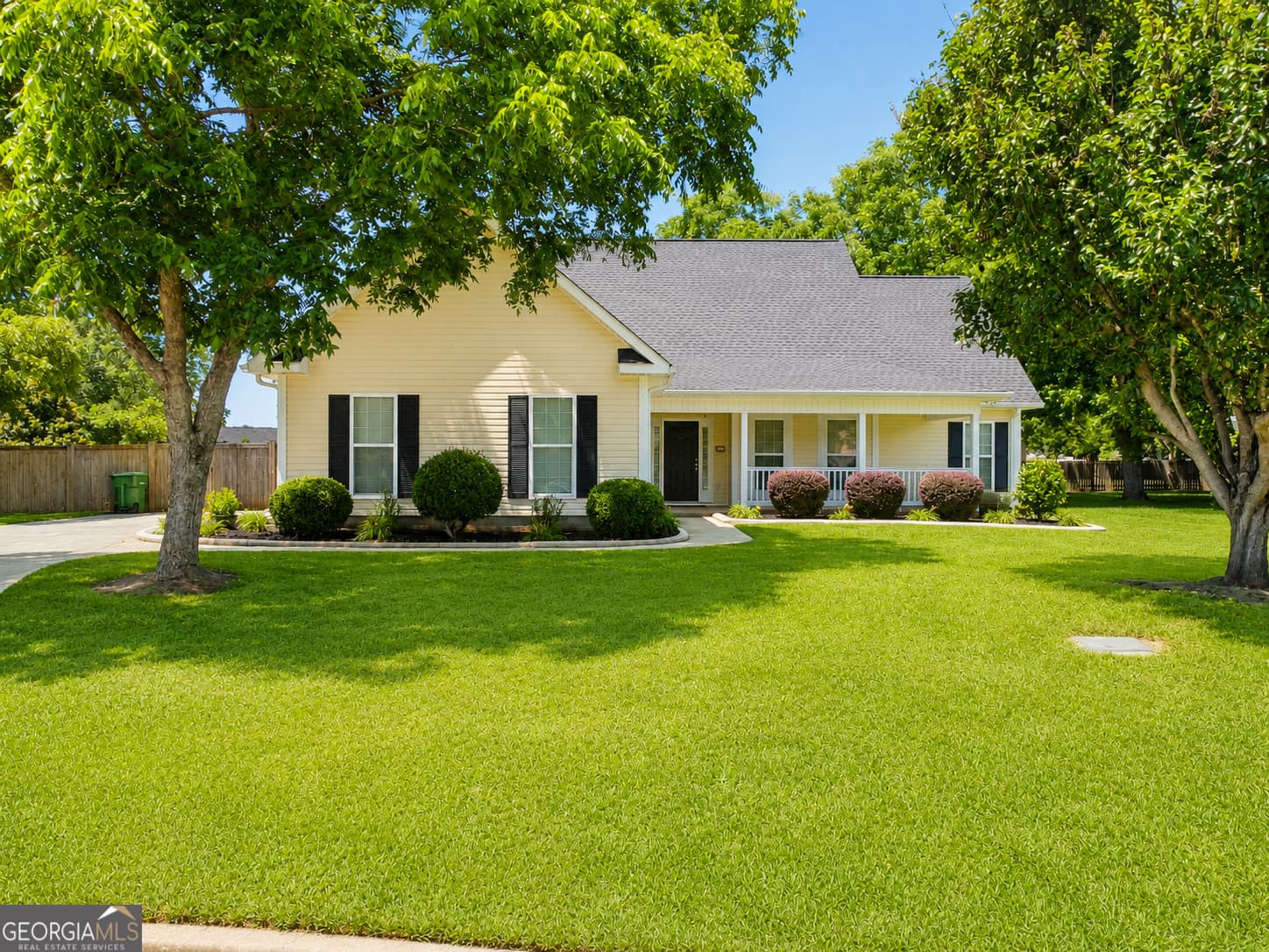 3 bedroom, 2 bathroom, 1,773 sq ft single family residence sold at 262 Grove Lane, Kathleen, GA 31047