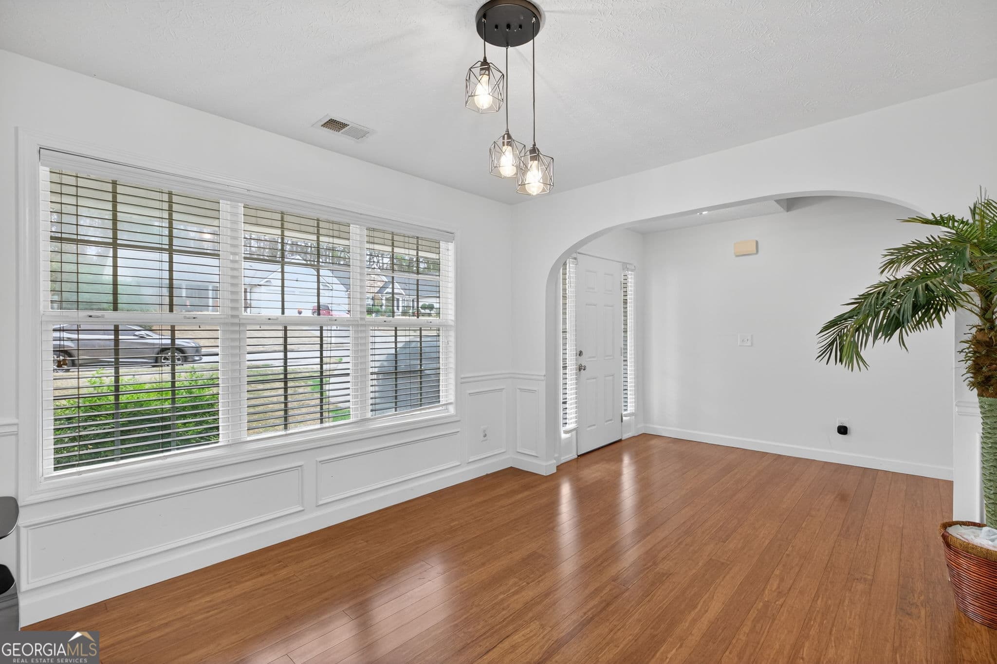 3 bedroom, 2.5 bathroom, 3,040 sq ft single family residence for sale at 310 Berkley Drive, Villa Rica, GA 30180 — photo 6