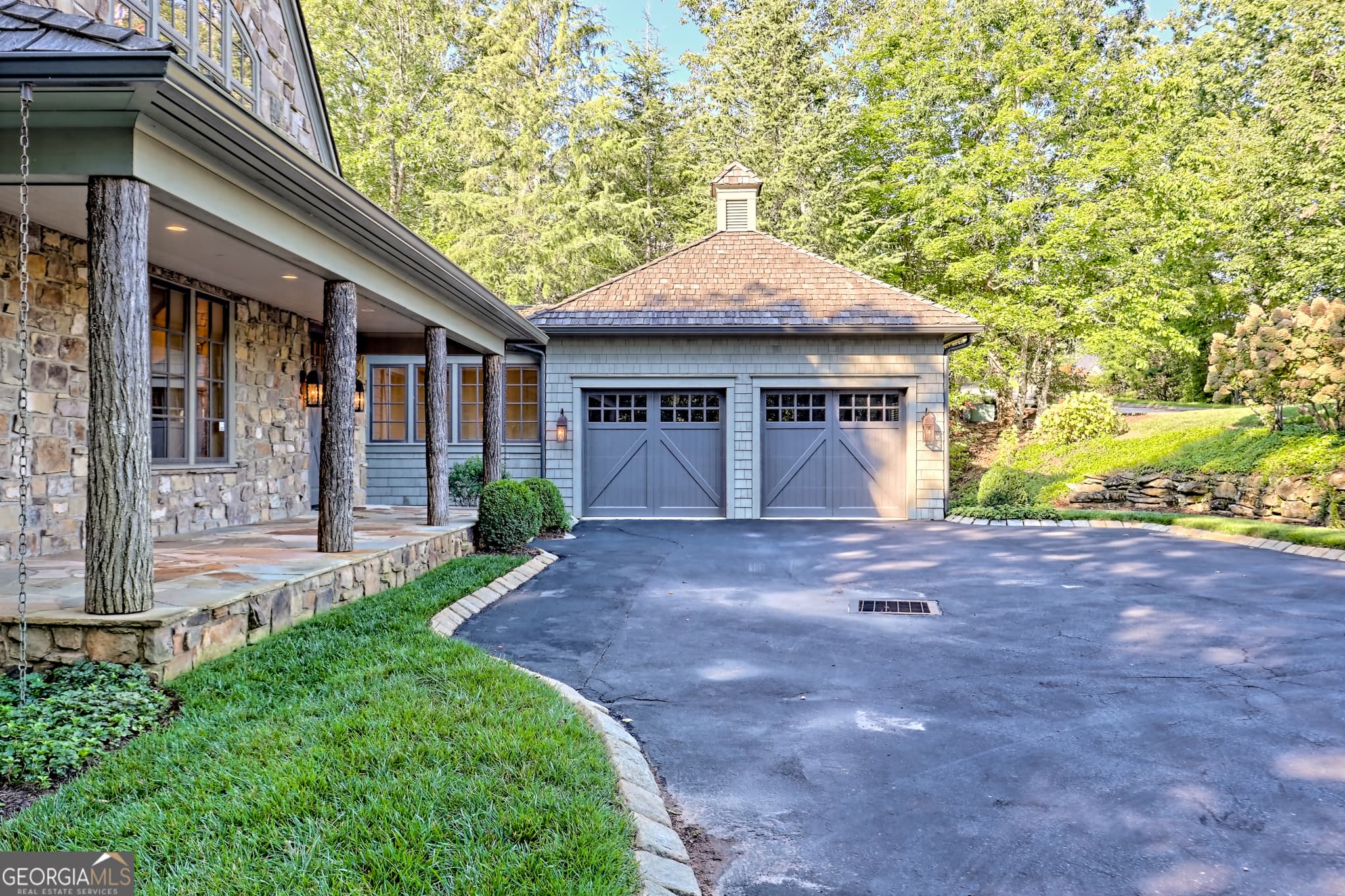 4 bedroom, 5 bathroom, 4,654 sq ft single family residence for sale at 215 Grey Fox Trail, Clayton, GA 30525 — photo 6