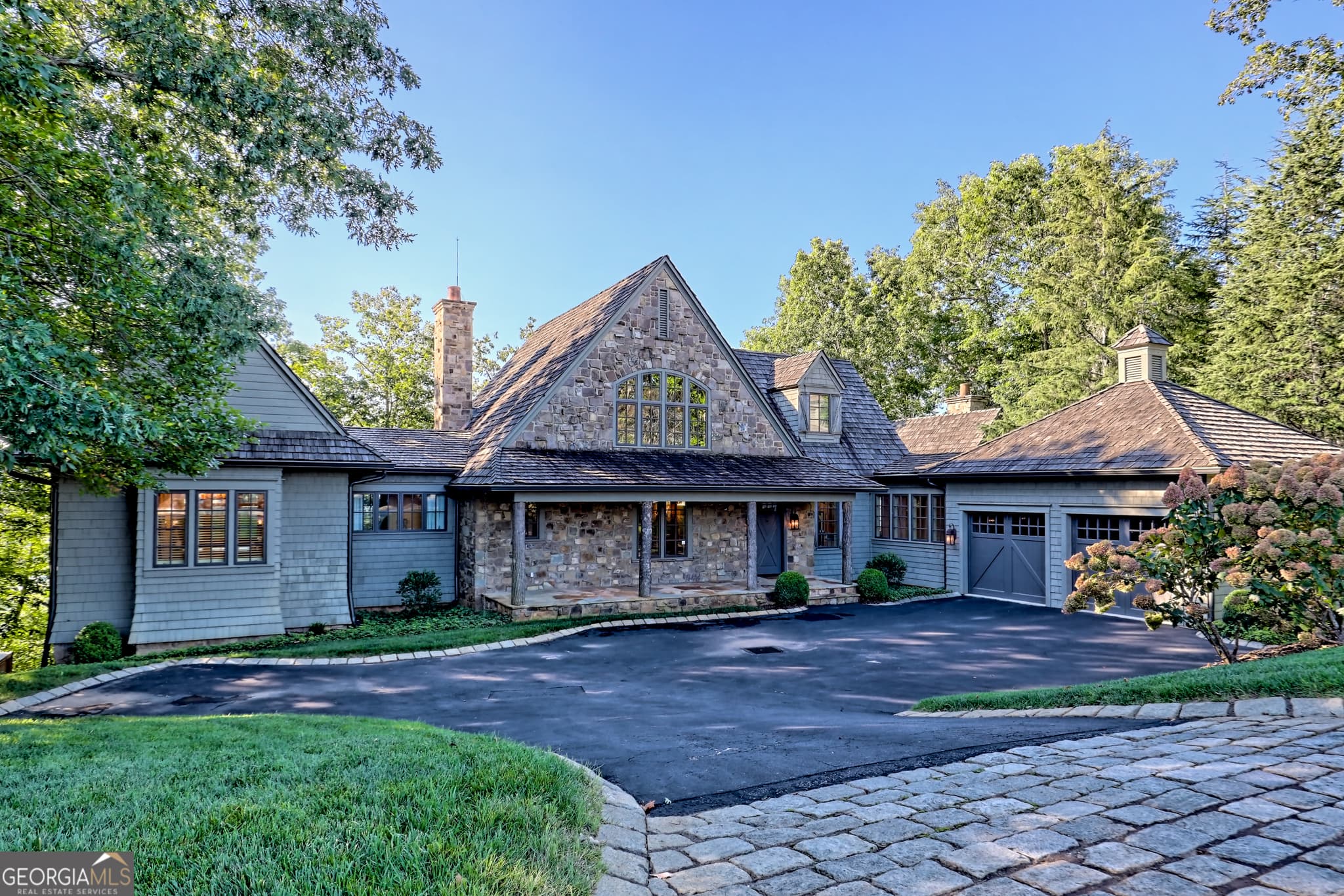 4 bedroom, 5 bathroom, 4,654 sq ft single family residence for sale at 215 Grey Fox Trail, Clayton, GA 30525 — photo 5