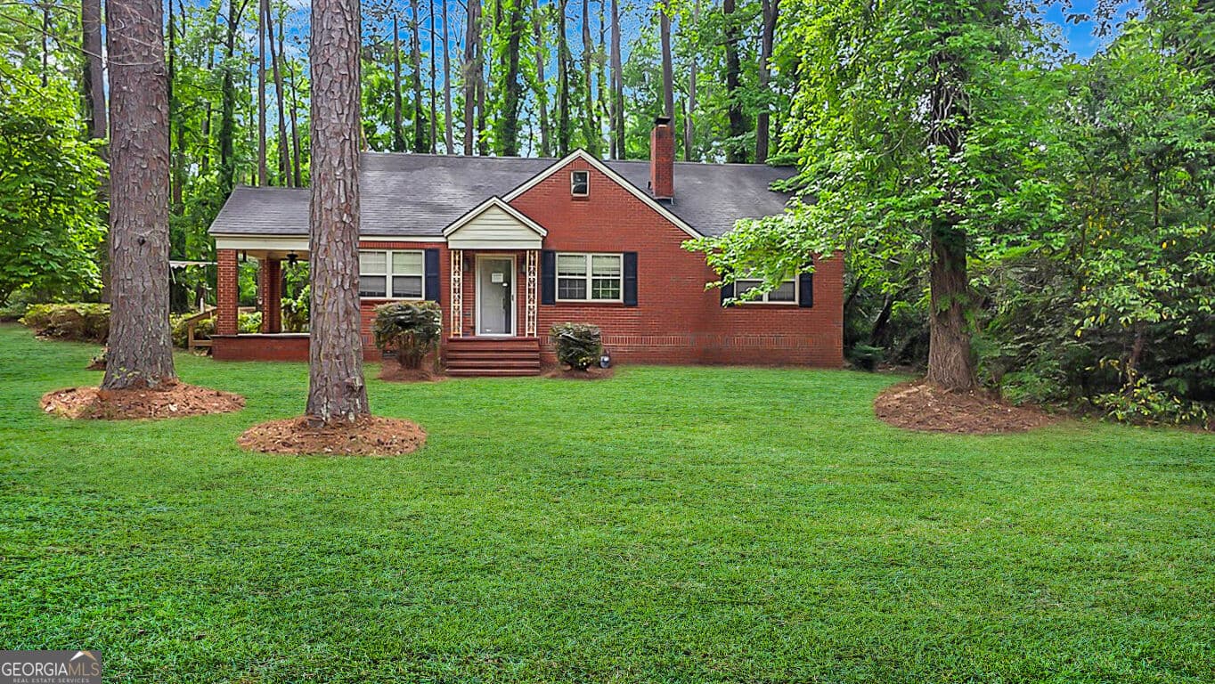3 bedroom, 2 bathroom, 2,140 sq ft single family residence for sale at 819 Hillcrest Drive, Thomson, GA 30824