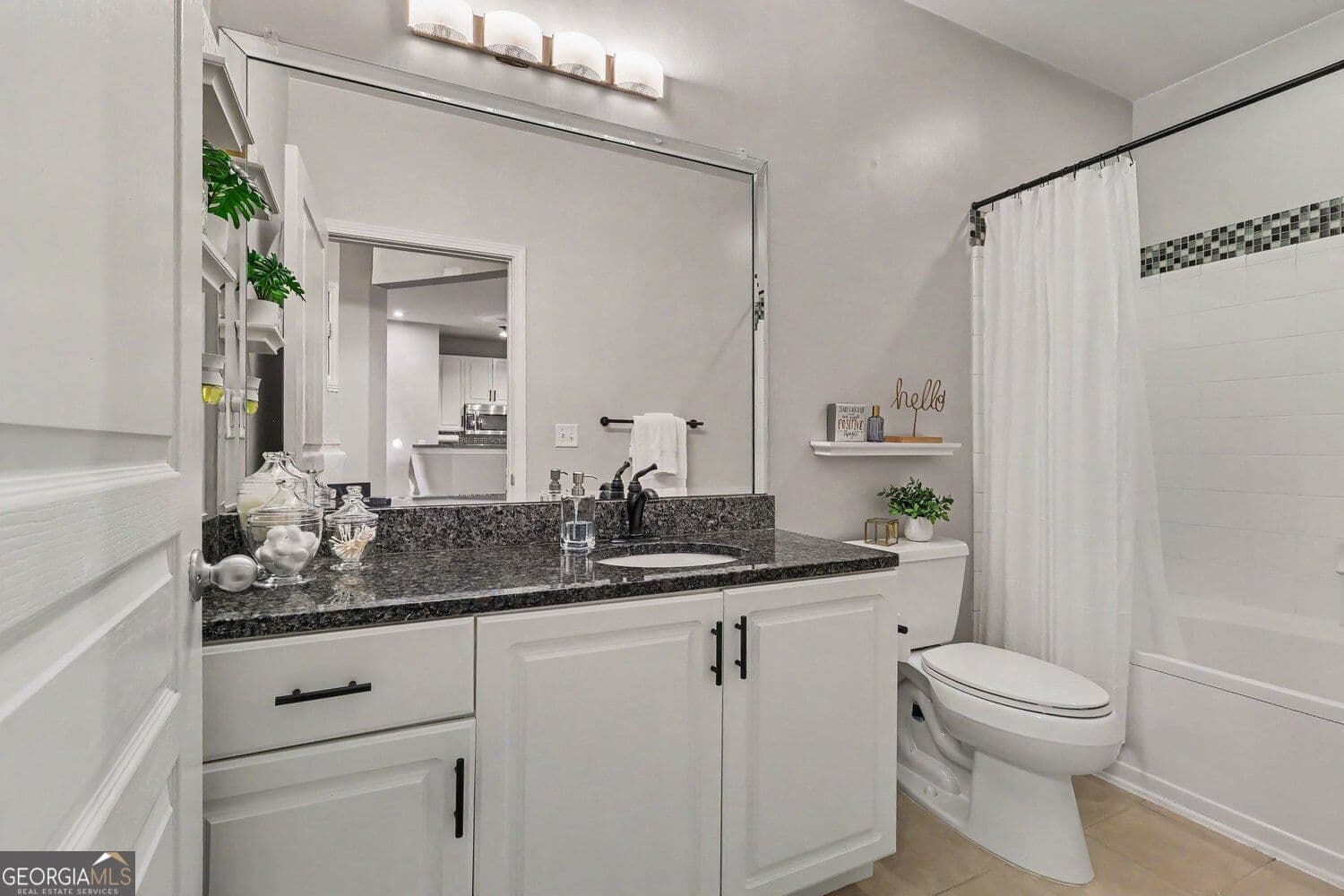 1 bedroom, 1 bathroom, 754 sq ft condominium for sale at 10 Perimeter Summit Boulevard 4320, Atlanta, GA 30319 — photo 5
