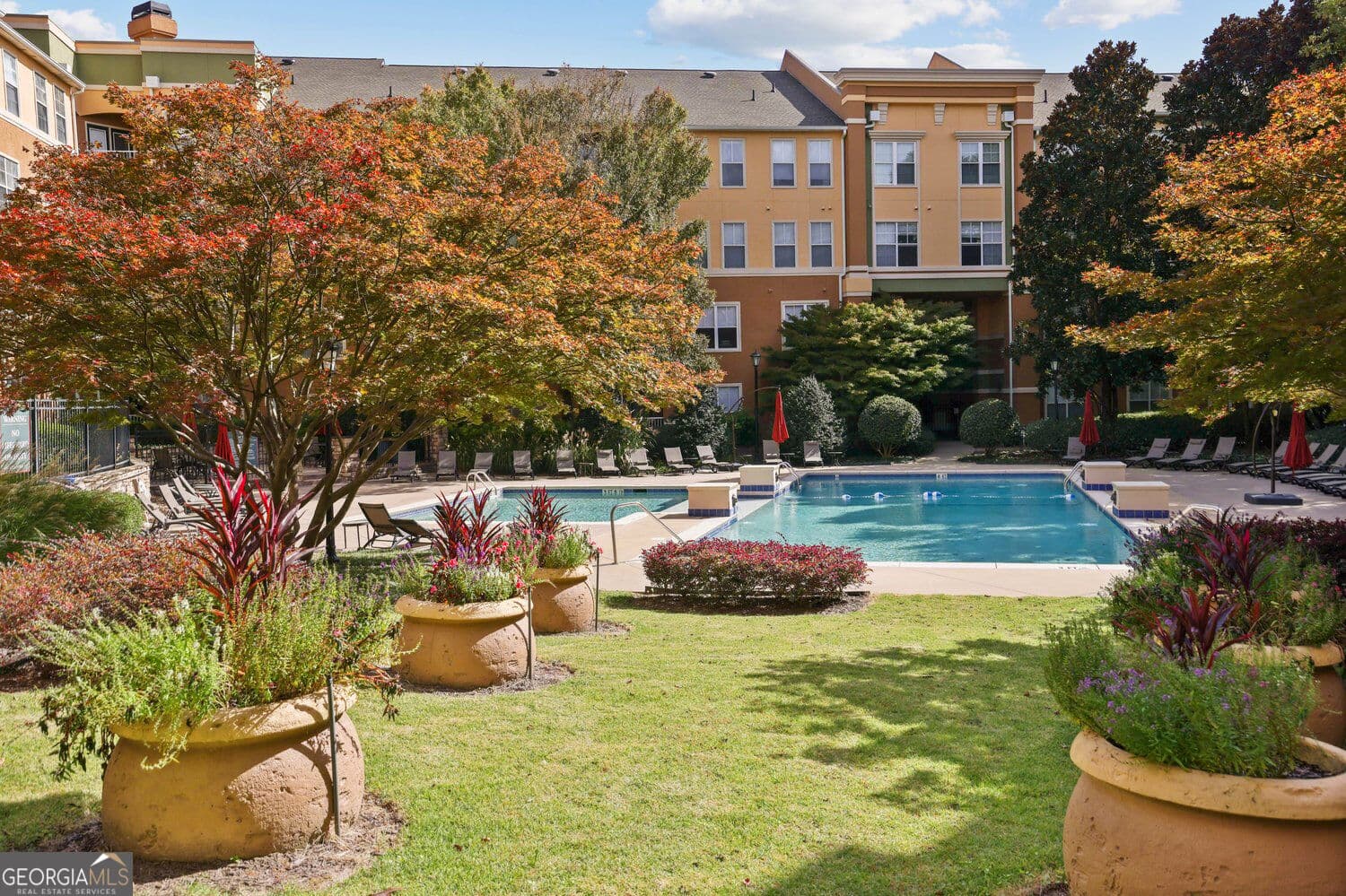 1 bedroom, 1 bathroom, 754 sq ft condominium for sale at 10 Perimeter Summit Boulevard 4320, Atlanta, GA 30319 — photo 8