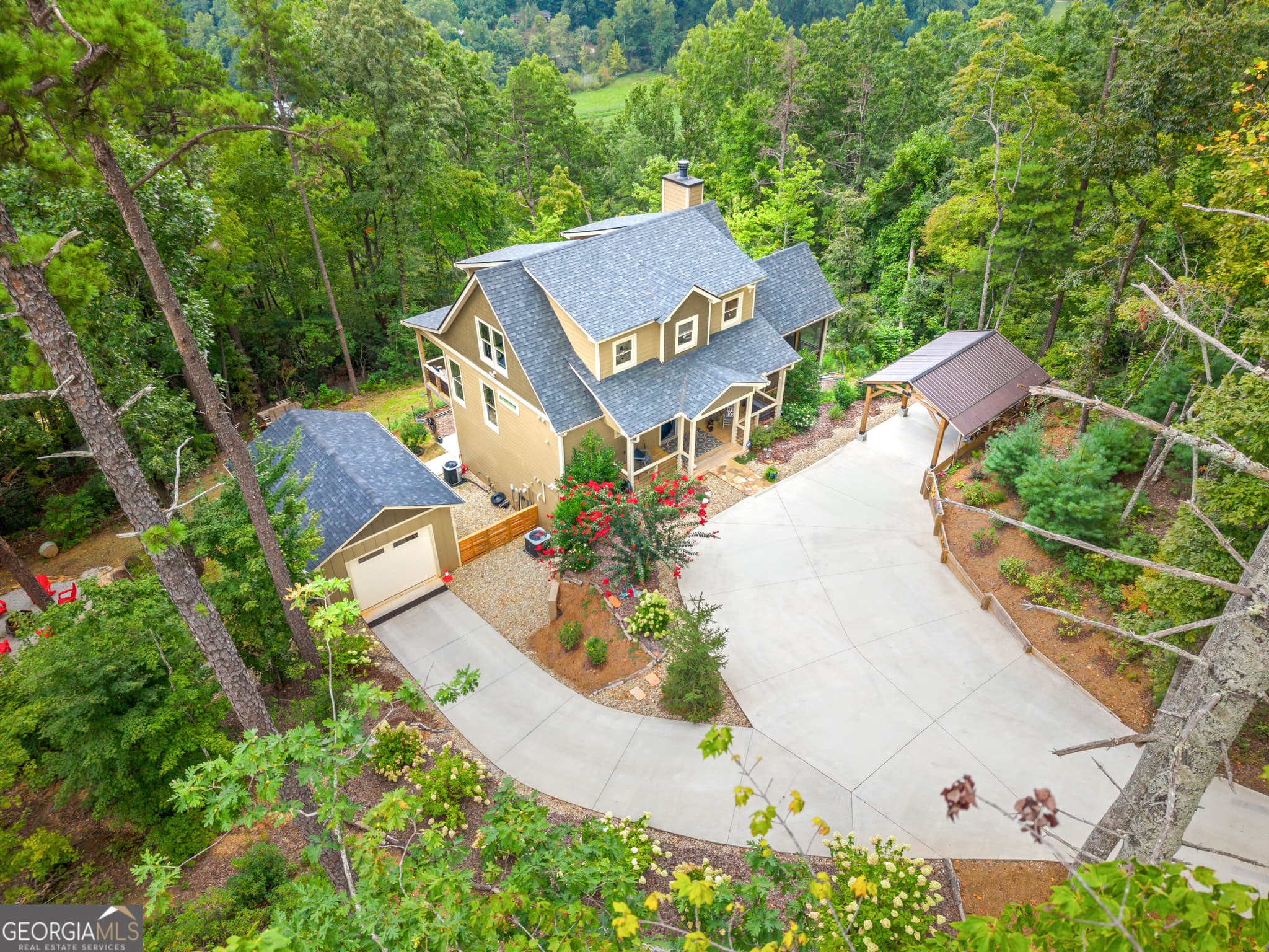 4 bedroom, 3.5 bathroom, 2,330 sq ft single family residence for sale at 33 Jim McCrackin Road, Clayton, GA 30525 — photo 6
