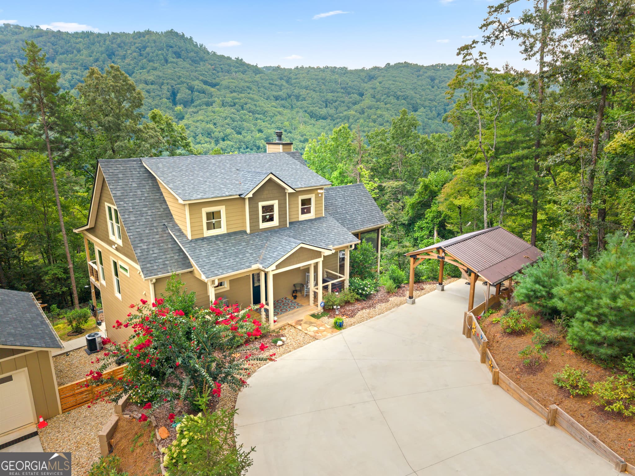4 bedroom, 3.5 bathroom, 2,330 sq ft single family residence for sale at 33 Jim McCrackin Road, Clayton, GA 30525 — photo 1 of 69