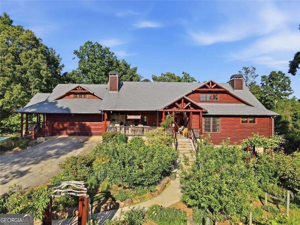 6 bedroom, 9.5 bathroom, 7,254 sq ft single family residence for sale at 1823 Shoal Creek Road, Clarkesville, GA 30523 — photo 6