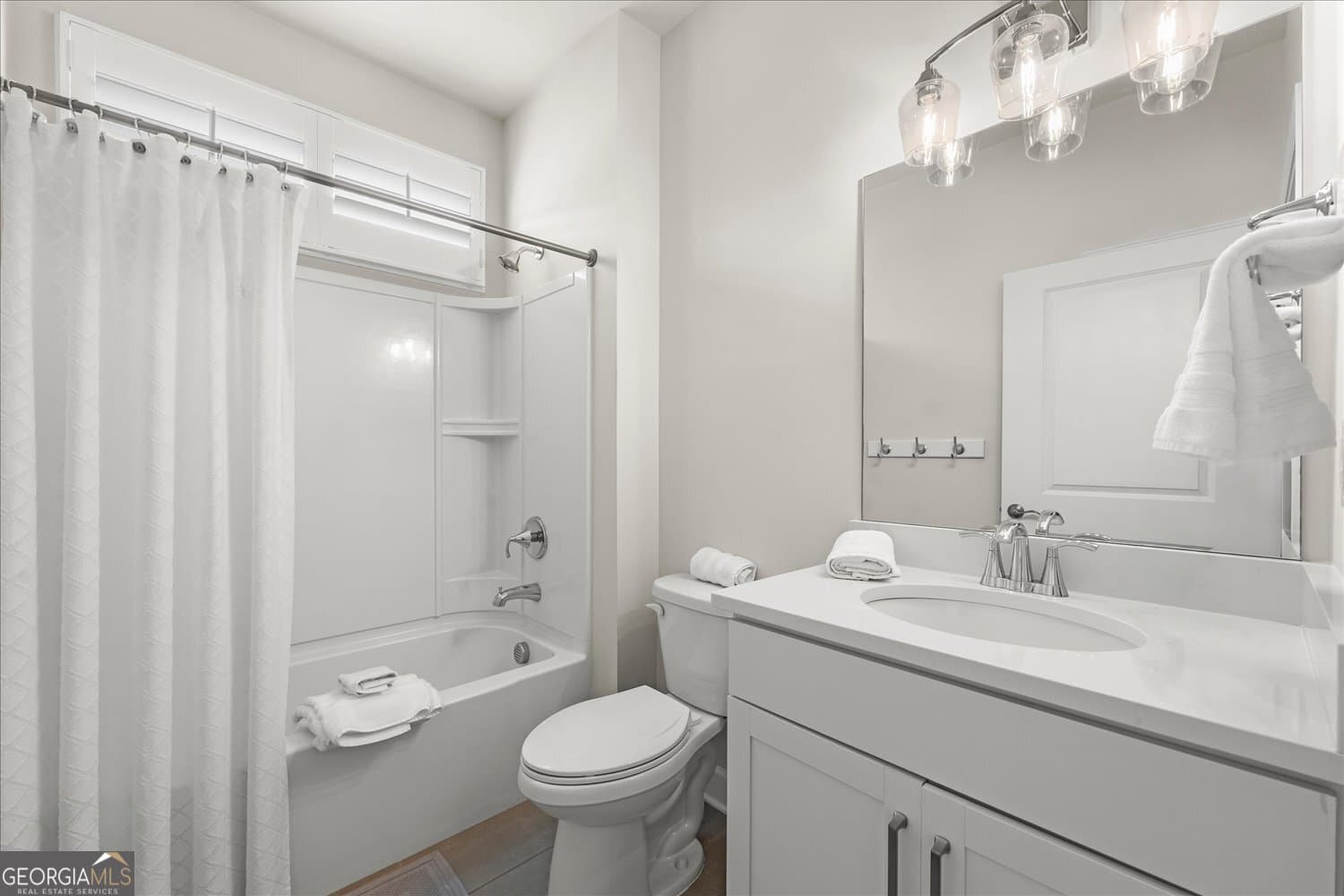 2 bedroom, 2 bathroom, 2,000 sq ft single family residence for rent at 1021 Leeward Run Trail, Greensboro, GA 30642 for $4,000 a month — photo 7