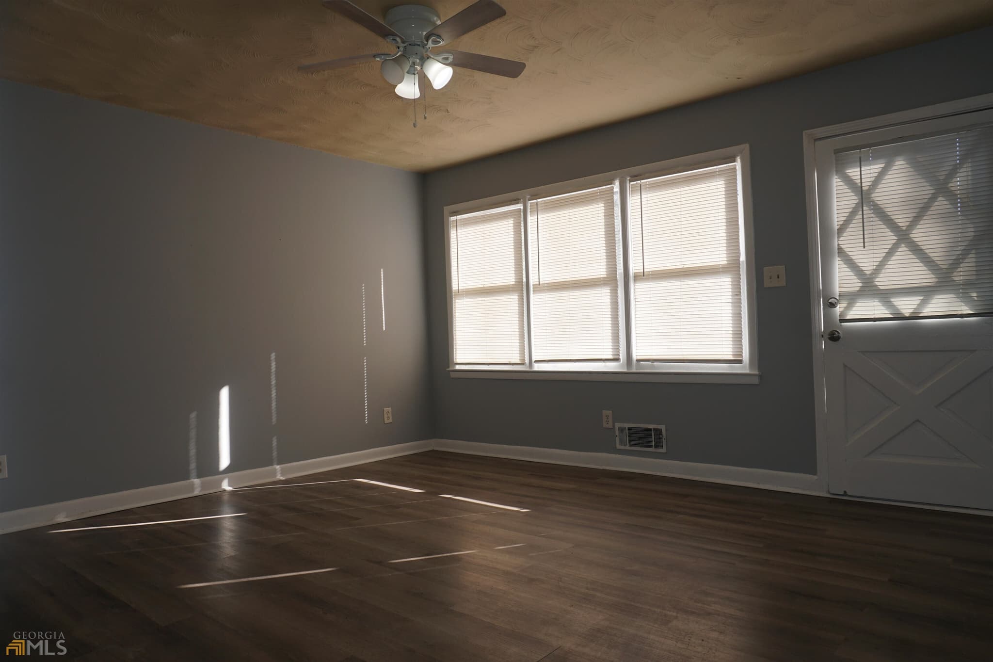 3 bedroom, 1.5 bathroom, 1,107 sq ft single family residence for rent at 2806 Lake Harbin Road, Morrow, GA 30260 for $1,495 a month — photo 7